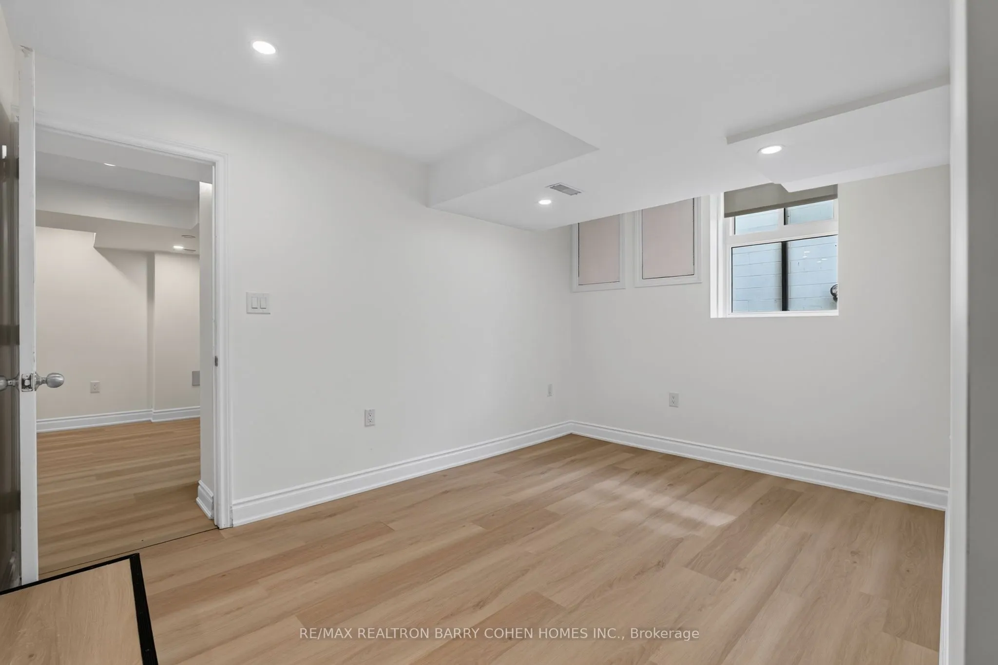 371 Howland Avenue #Lower