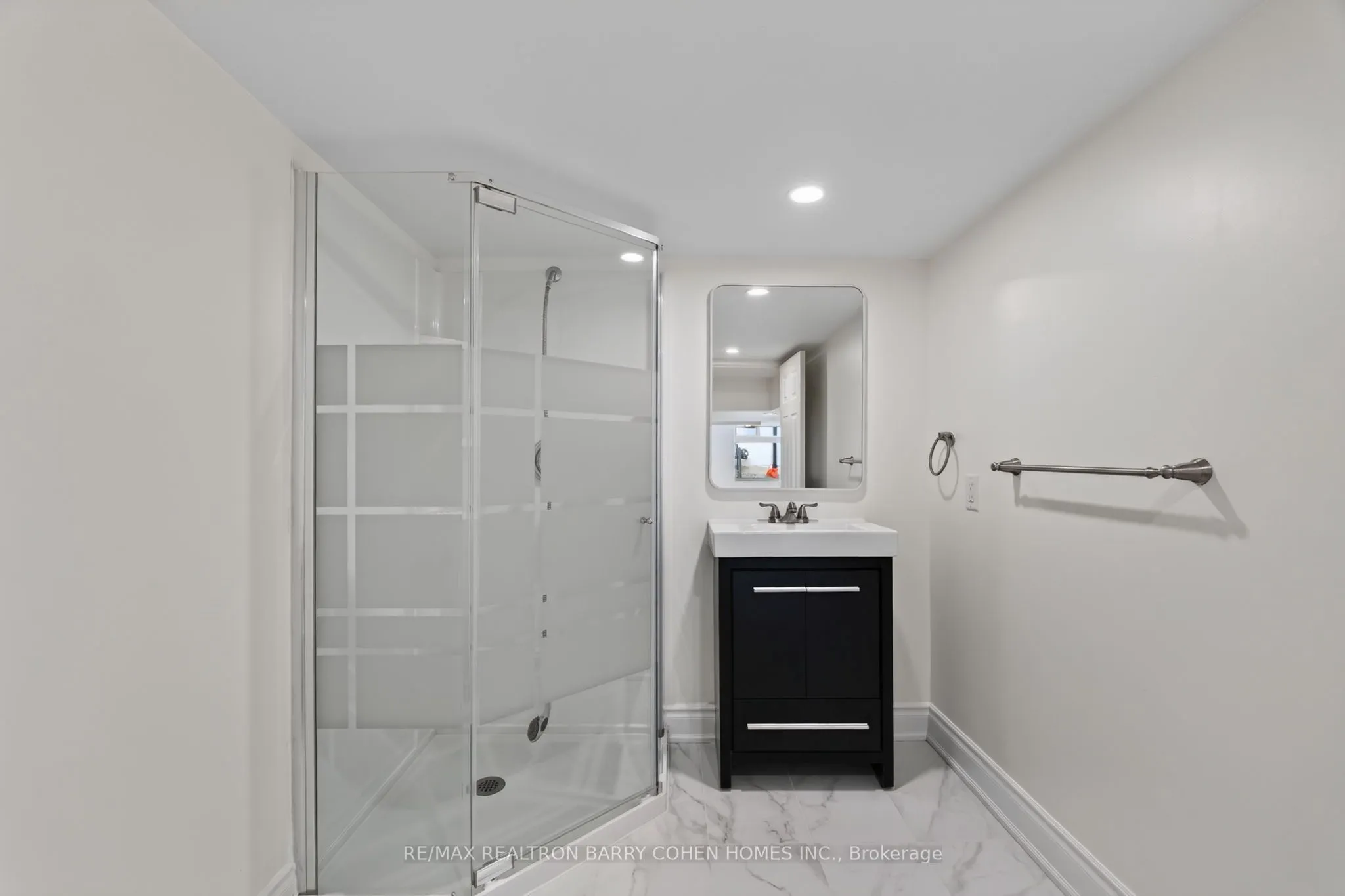 371 Howland Avenue #Lower