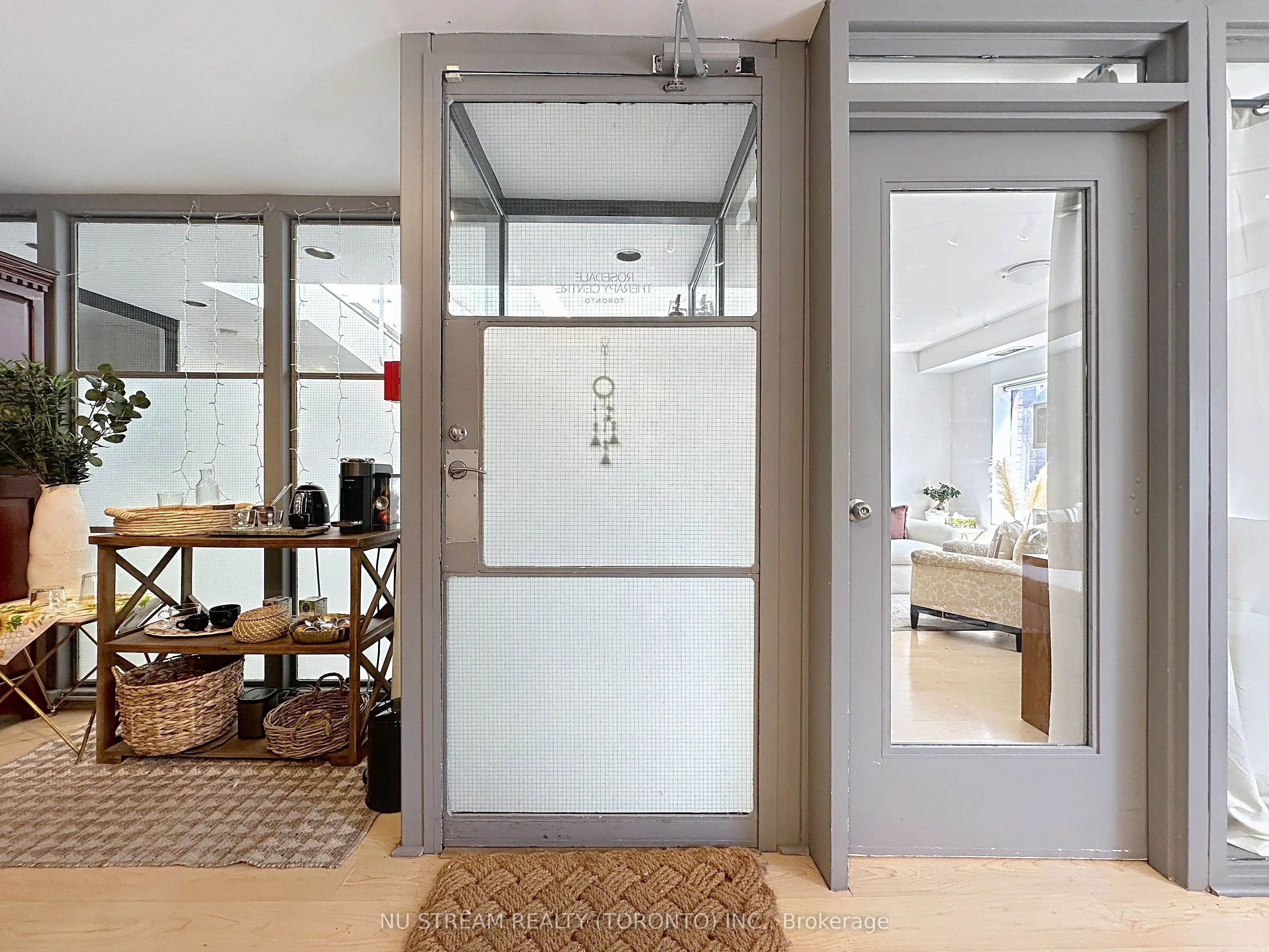 1110 Yonge Street #201