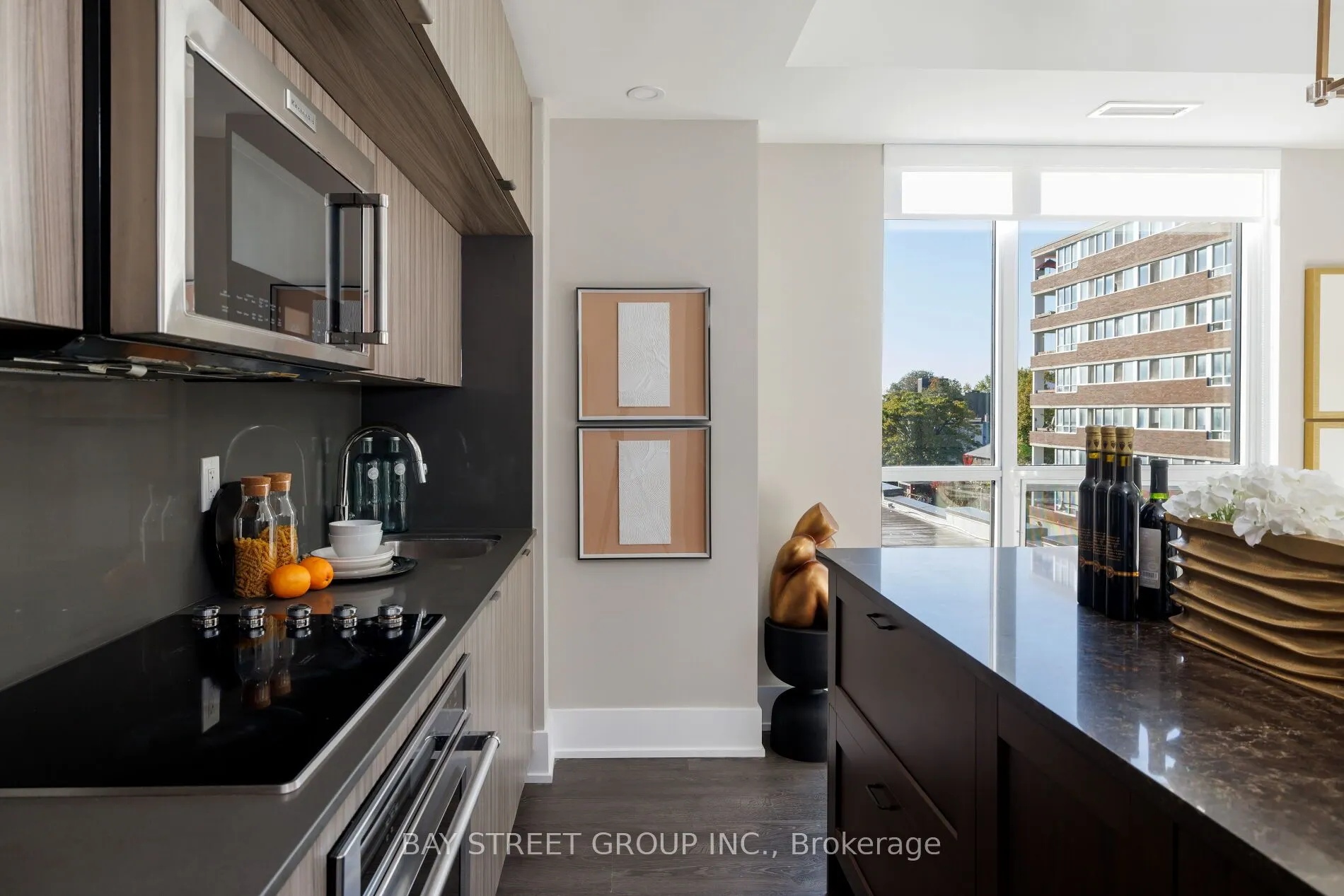 80 Vanauley Street #405