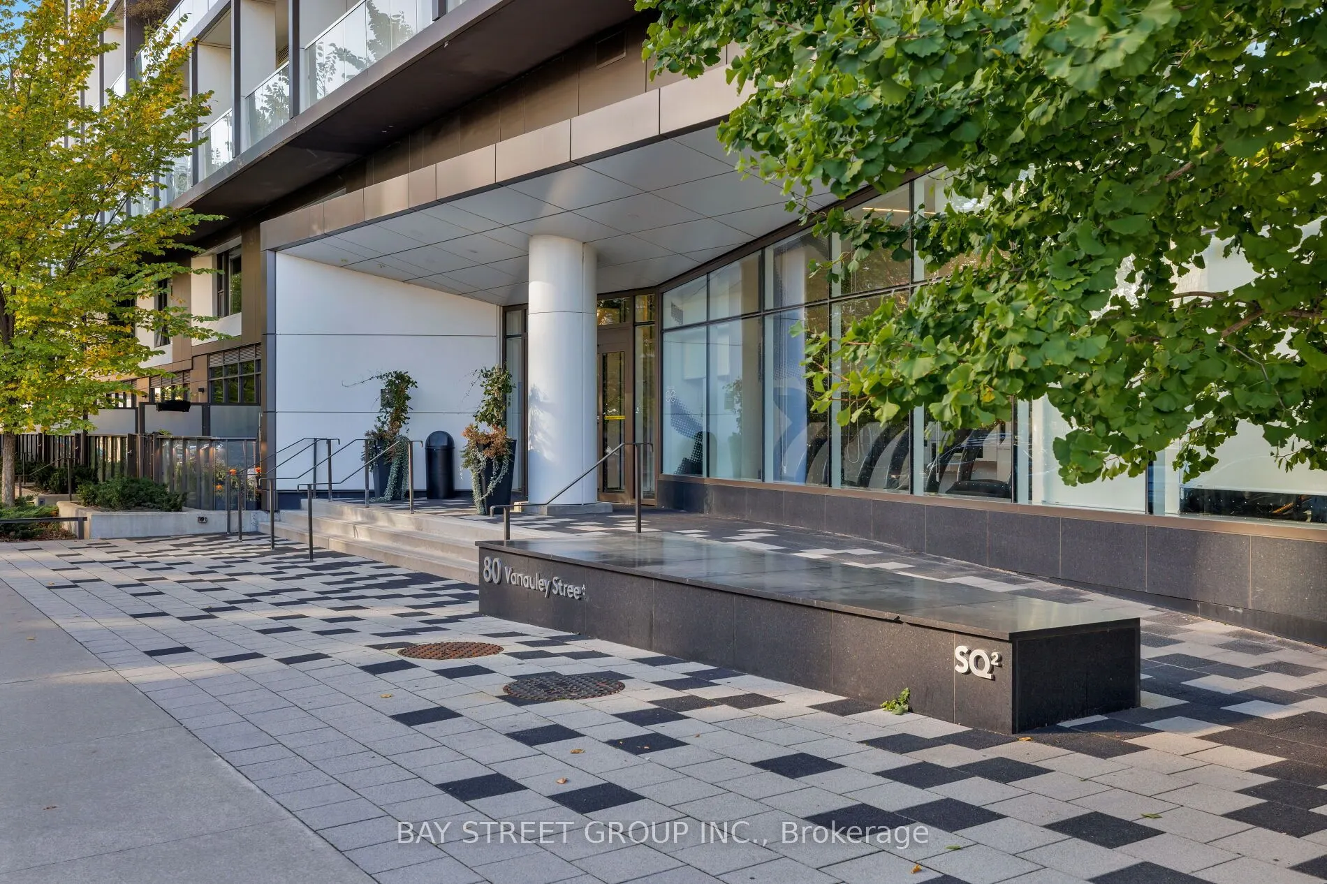 80 Vanauley Street #405