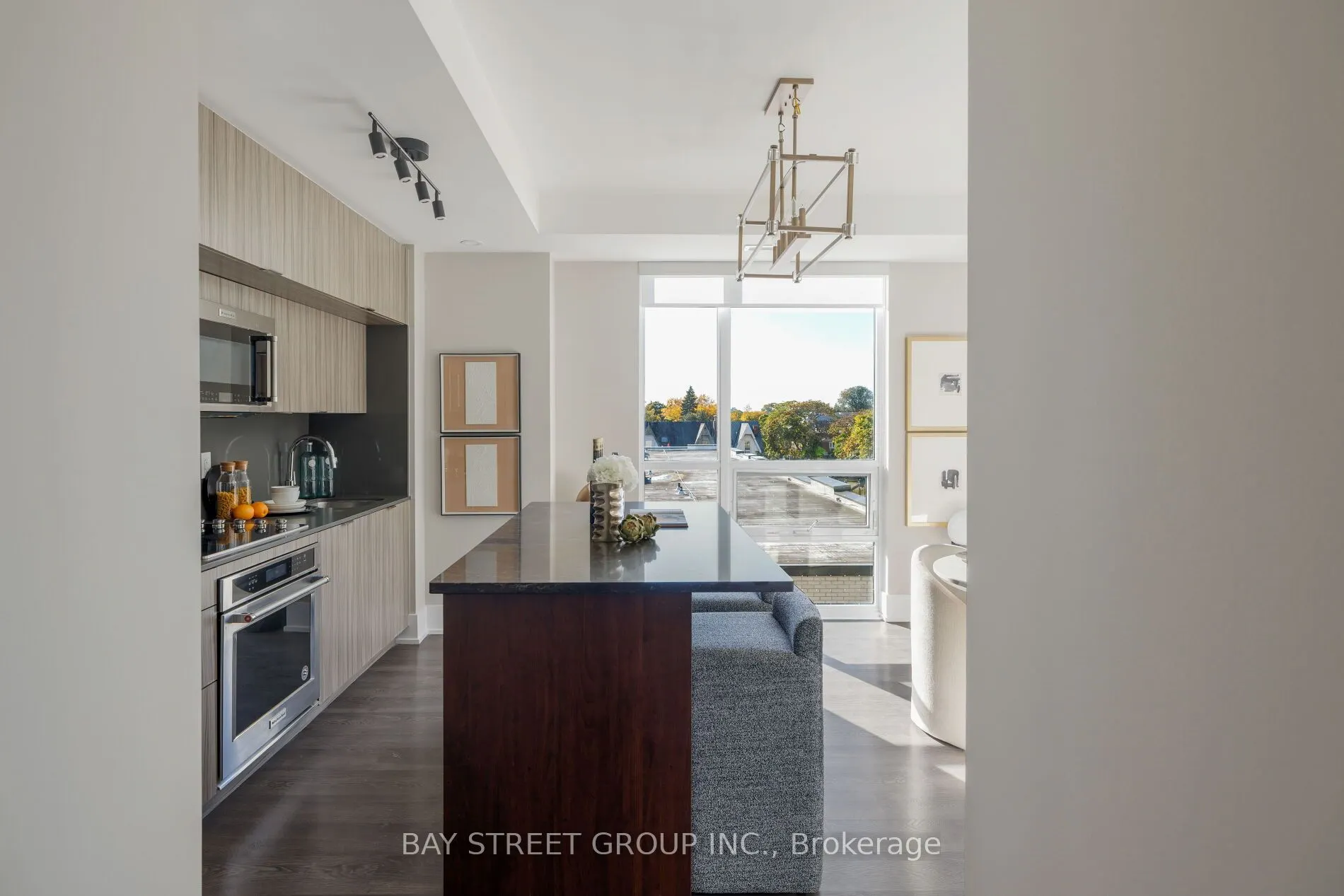 80 Vanauley Street #405