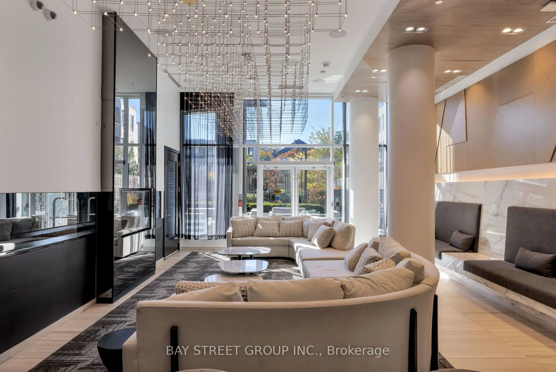 80 Vanauley Street #405