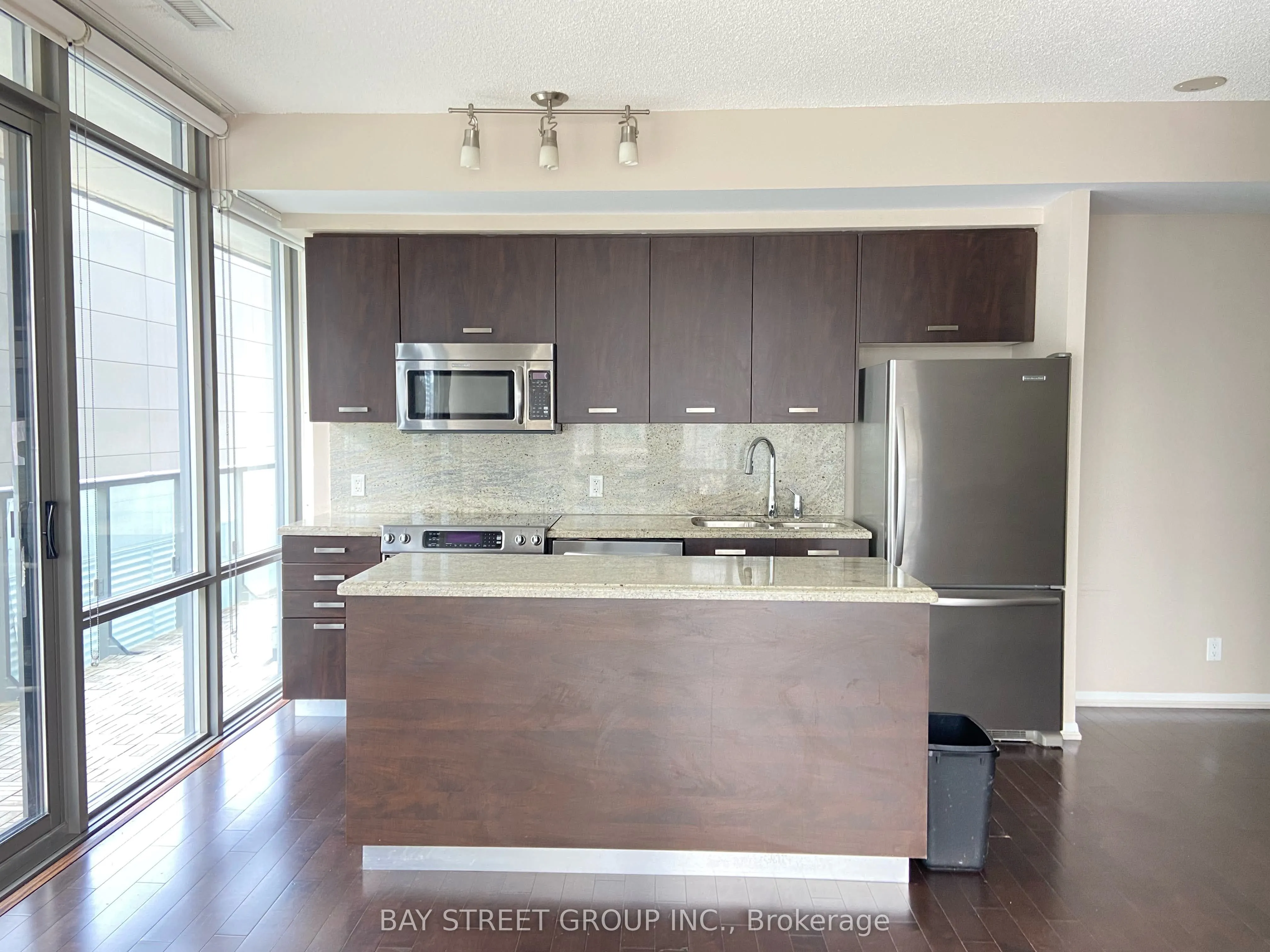 832 Bay Street #1410