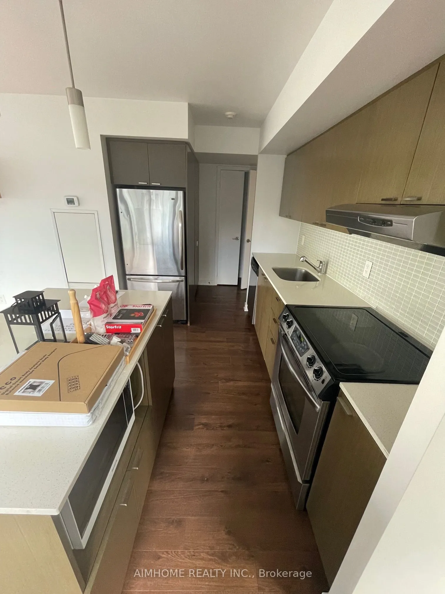 110 Charles Street E #803