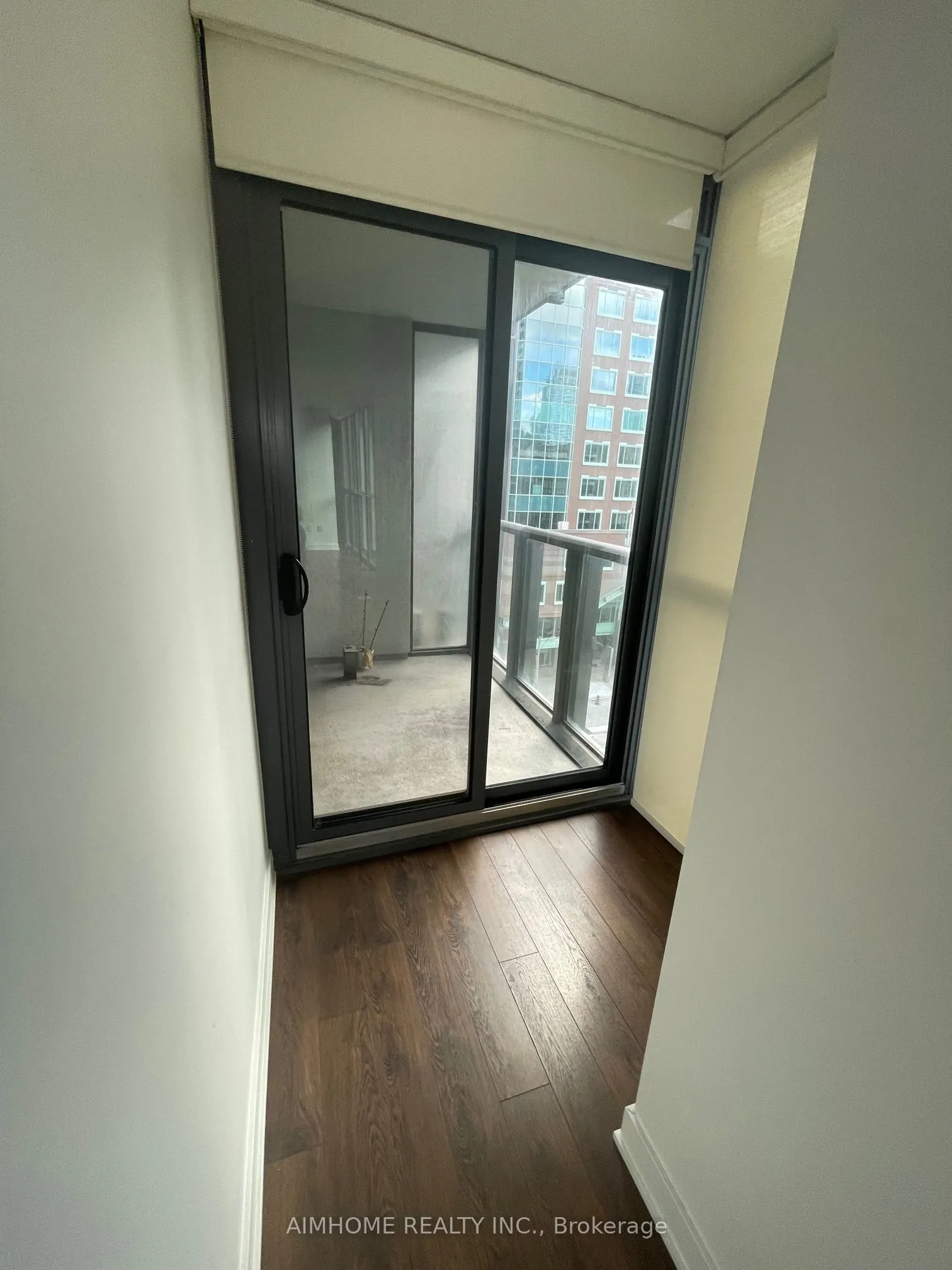 110 Charles Street E #803