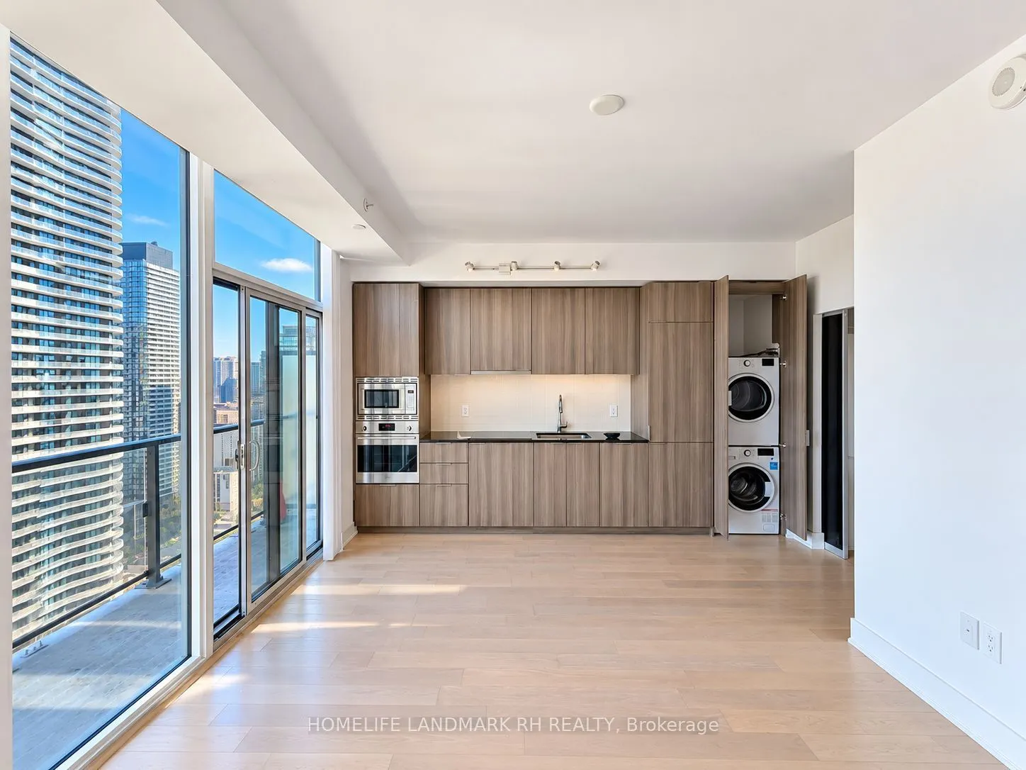 955 bay Street #3118