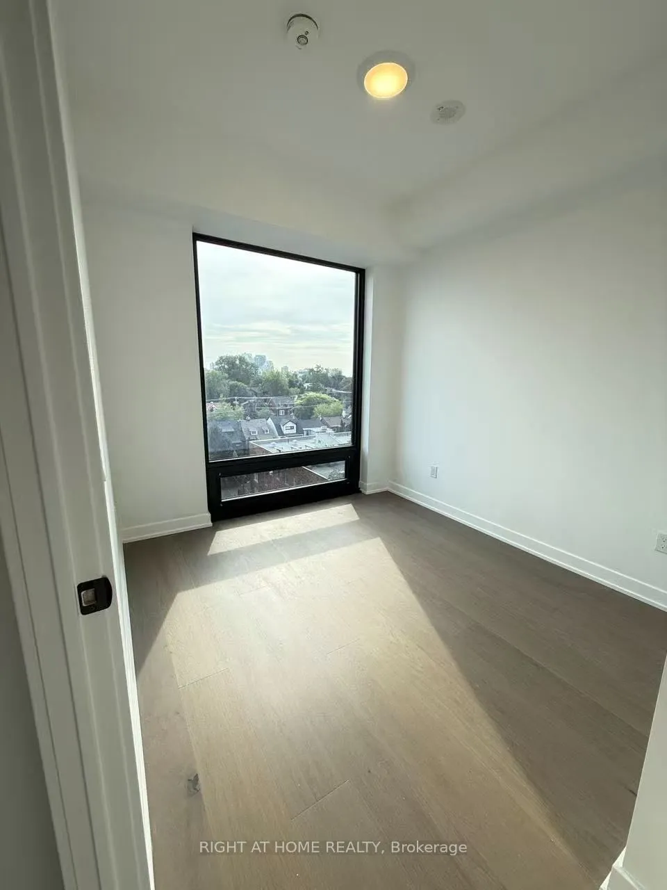 89 Montclair Avenue #1220