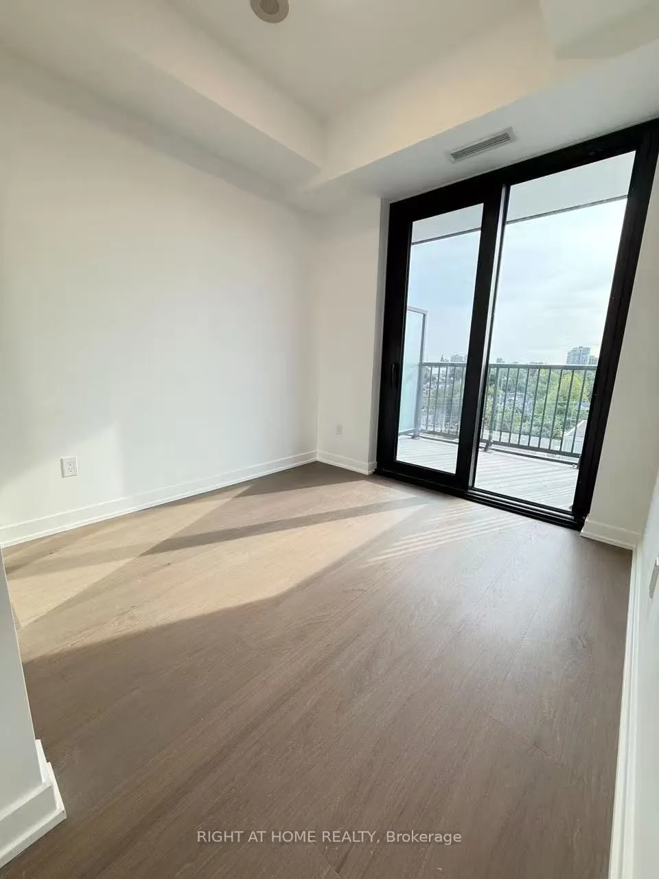 89 Montclair Avenue #1220