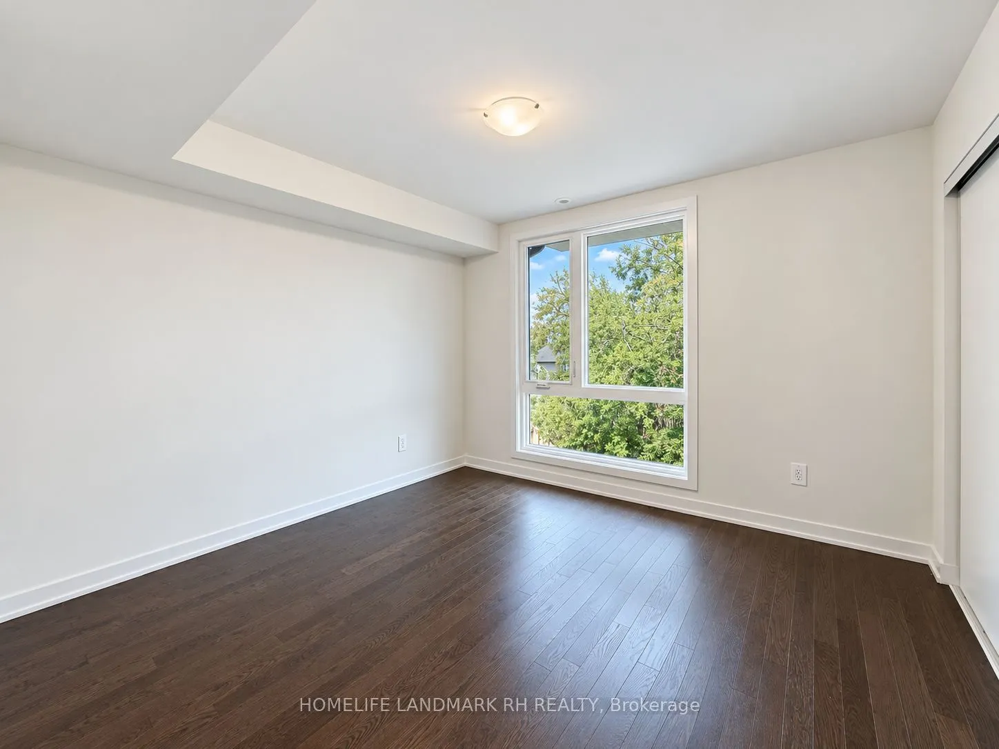 398 Lawrence Heights Way