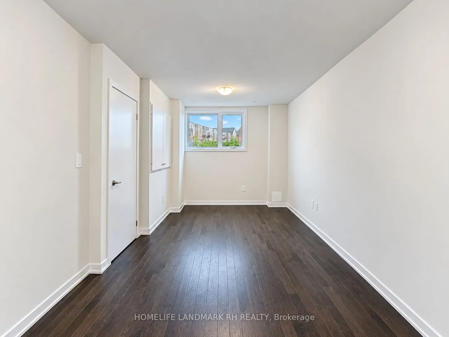 398 Lawrence Heights Way