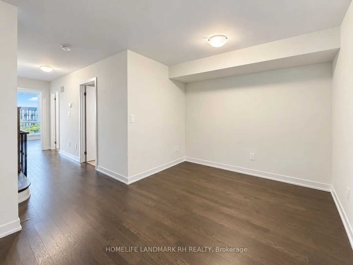 398 Lawrence Heights Way