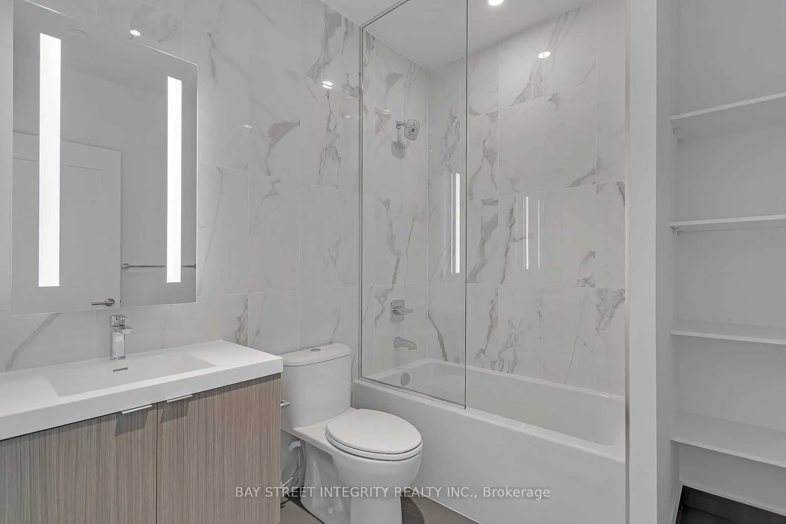 575 Bloor Street E #309