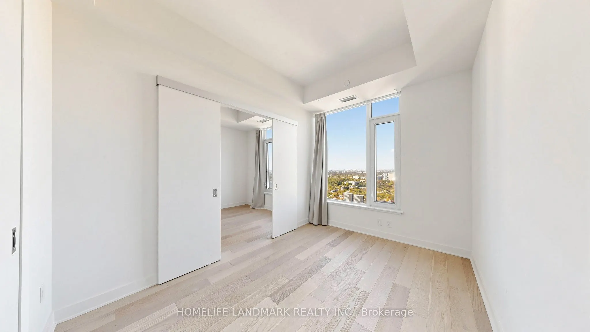 11 Yorkville Avenue #4803