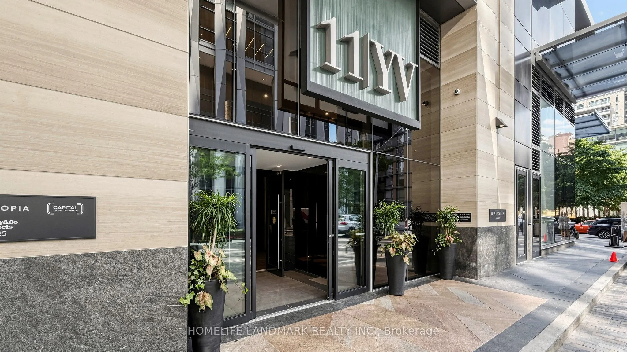 11 Yorkville Avenue #4803