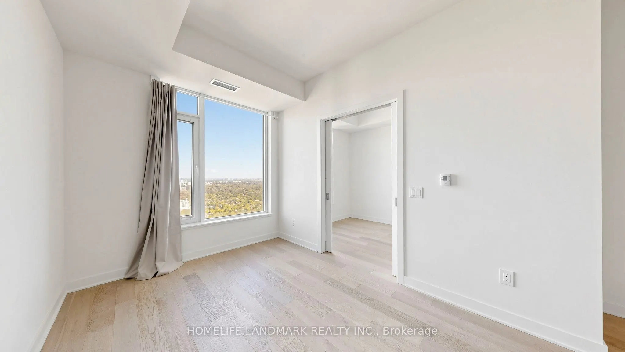 11 Yorkville Avenue #4803
