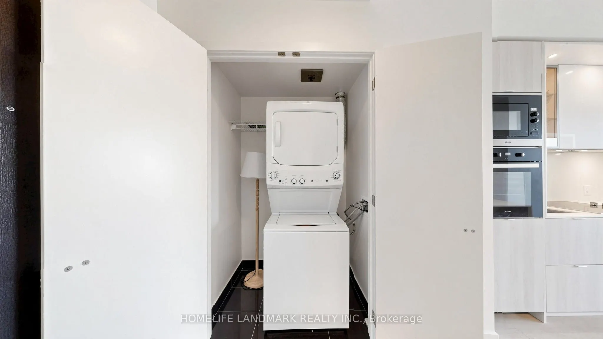 11 Yorkville Avenue #4803