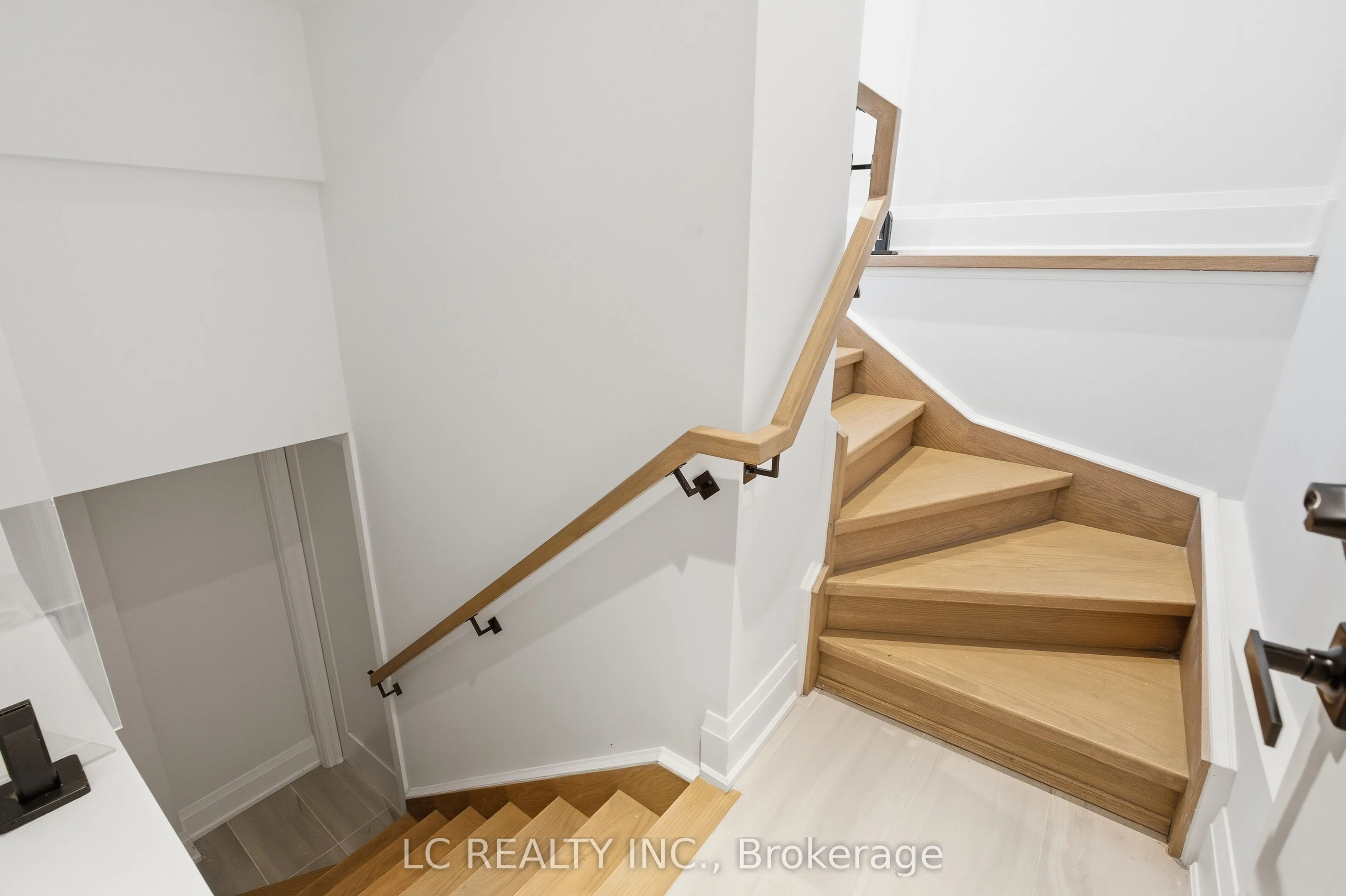 241 Finch Avenue E #A01