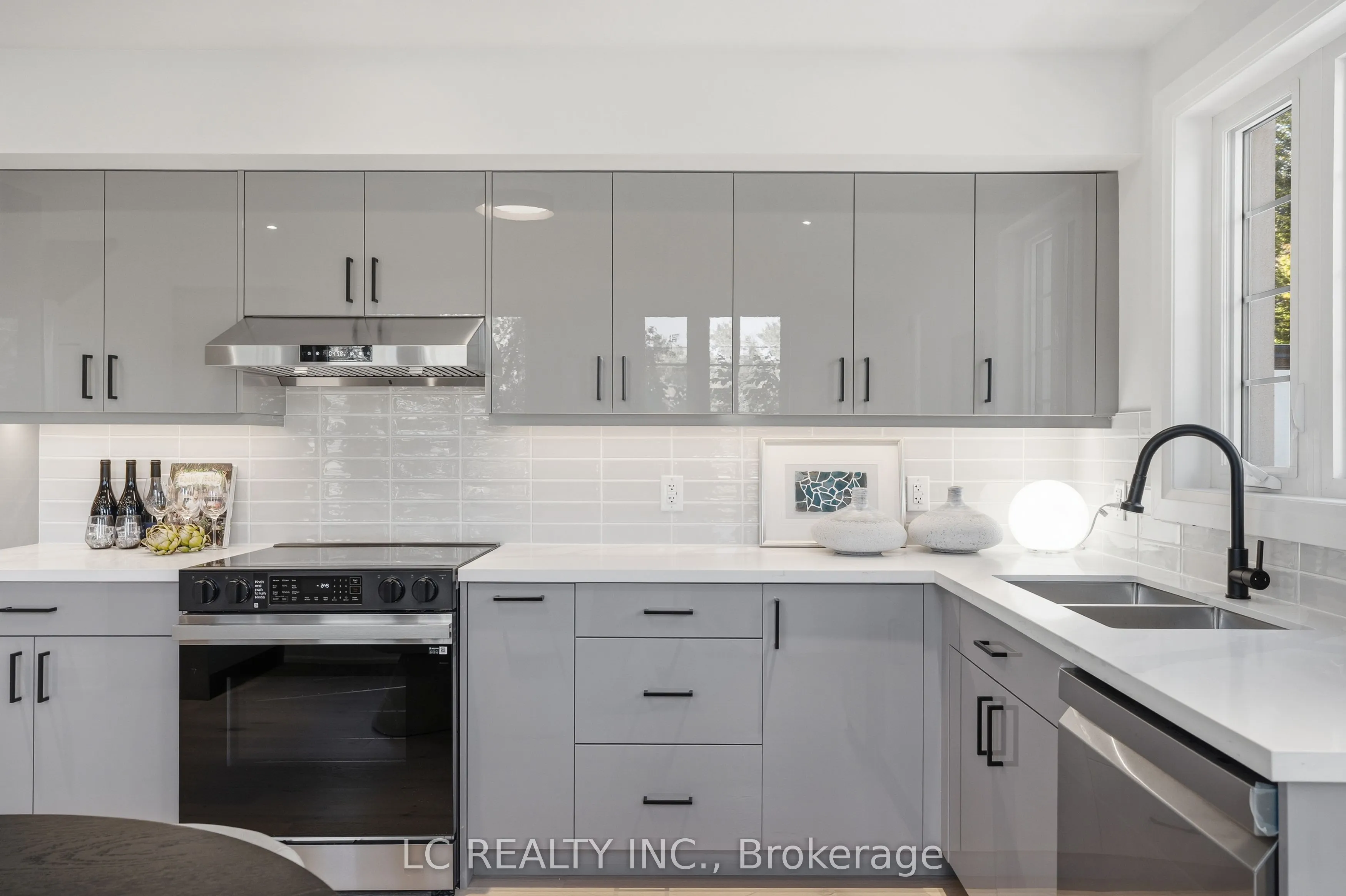 241 Finch Avenue E #A01