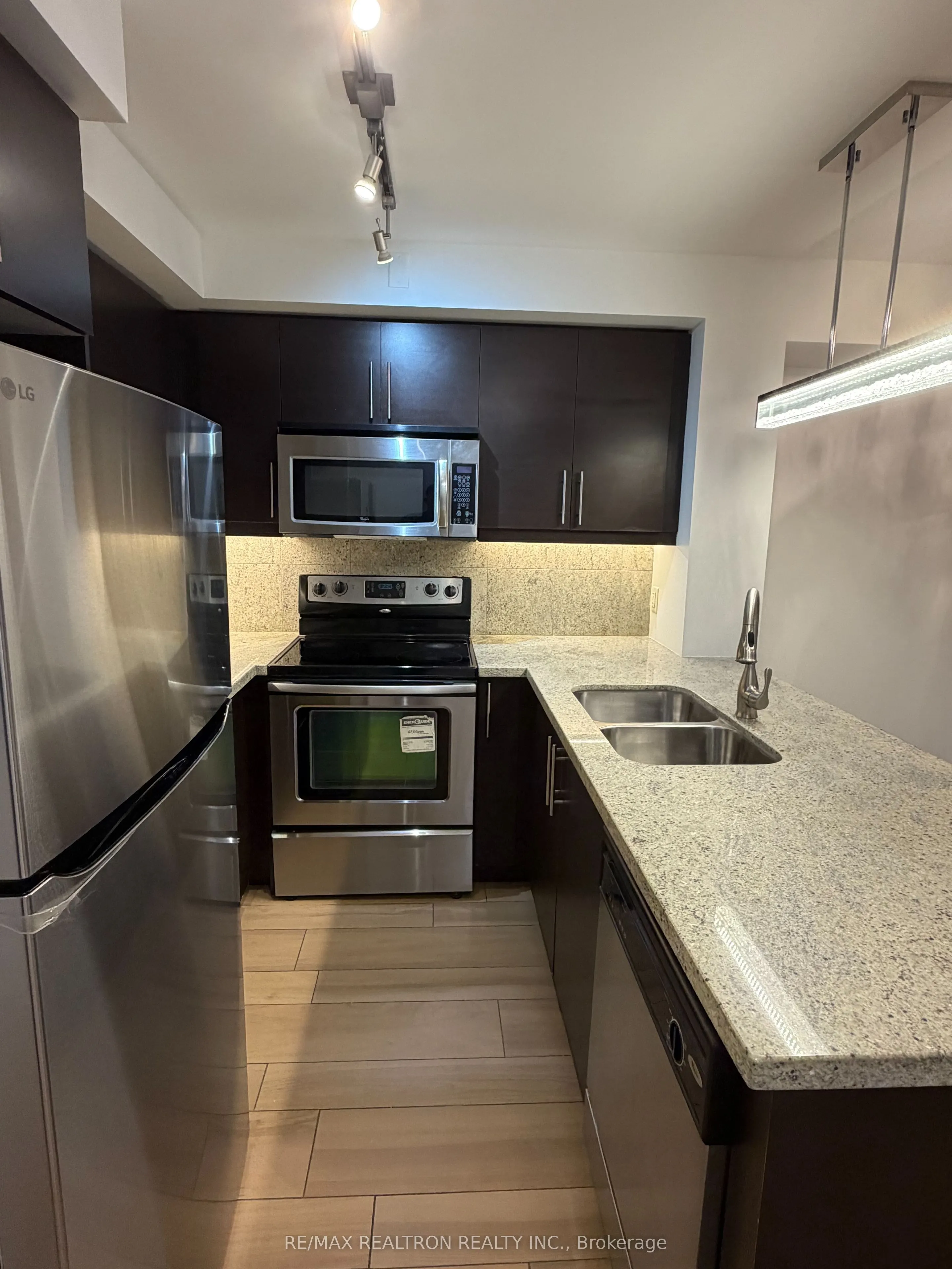 676 Sheppard Avenue E #311