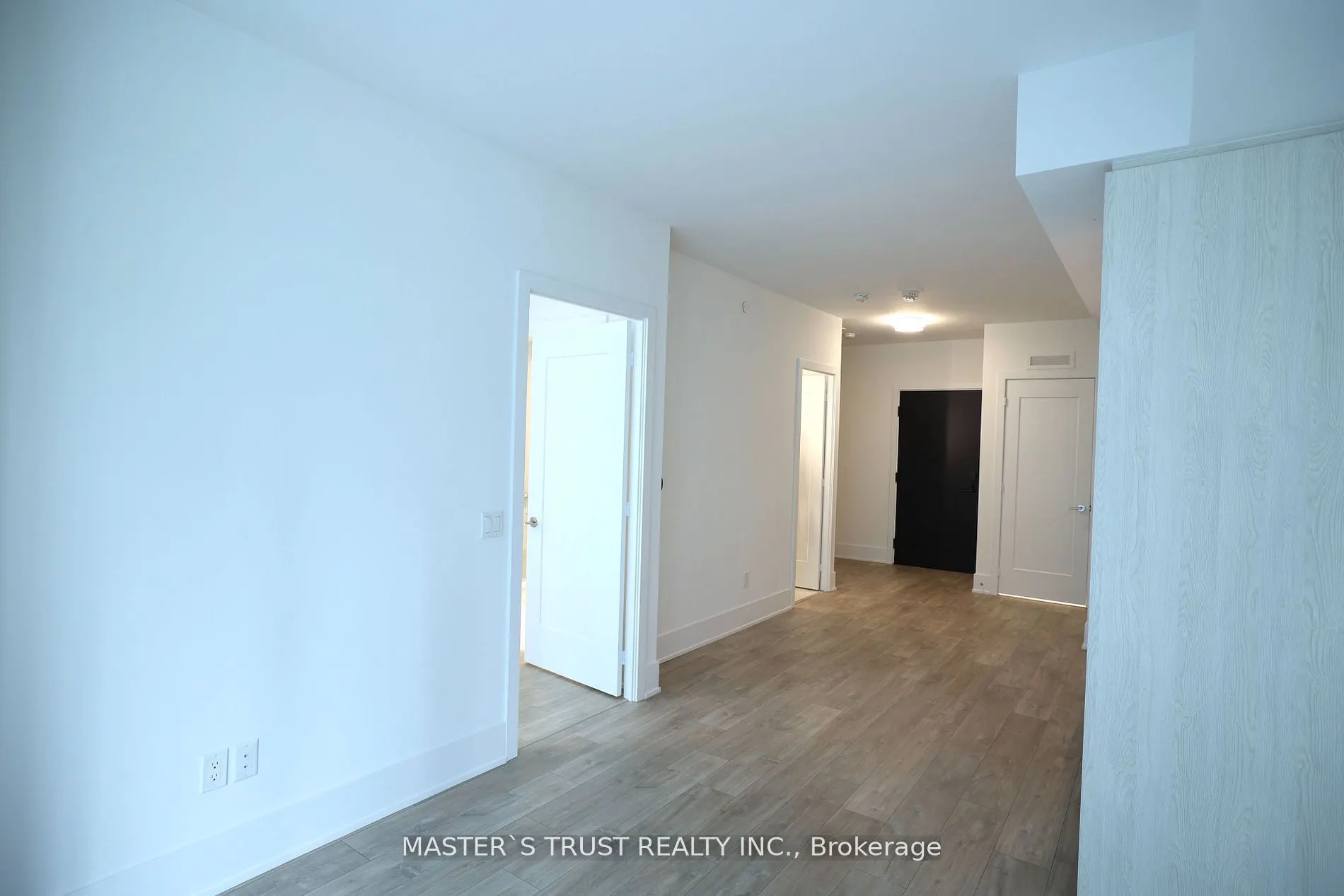 470 Front Street W #803