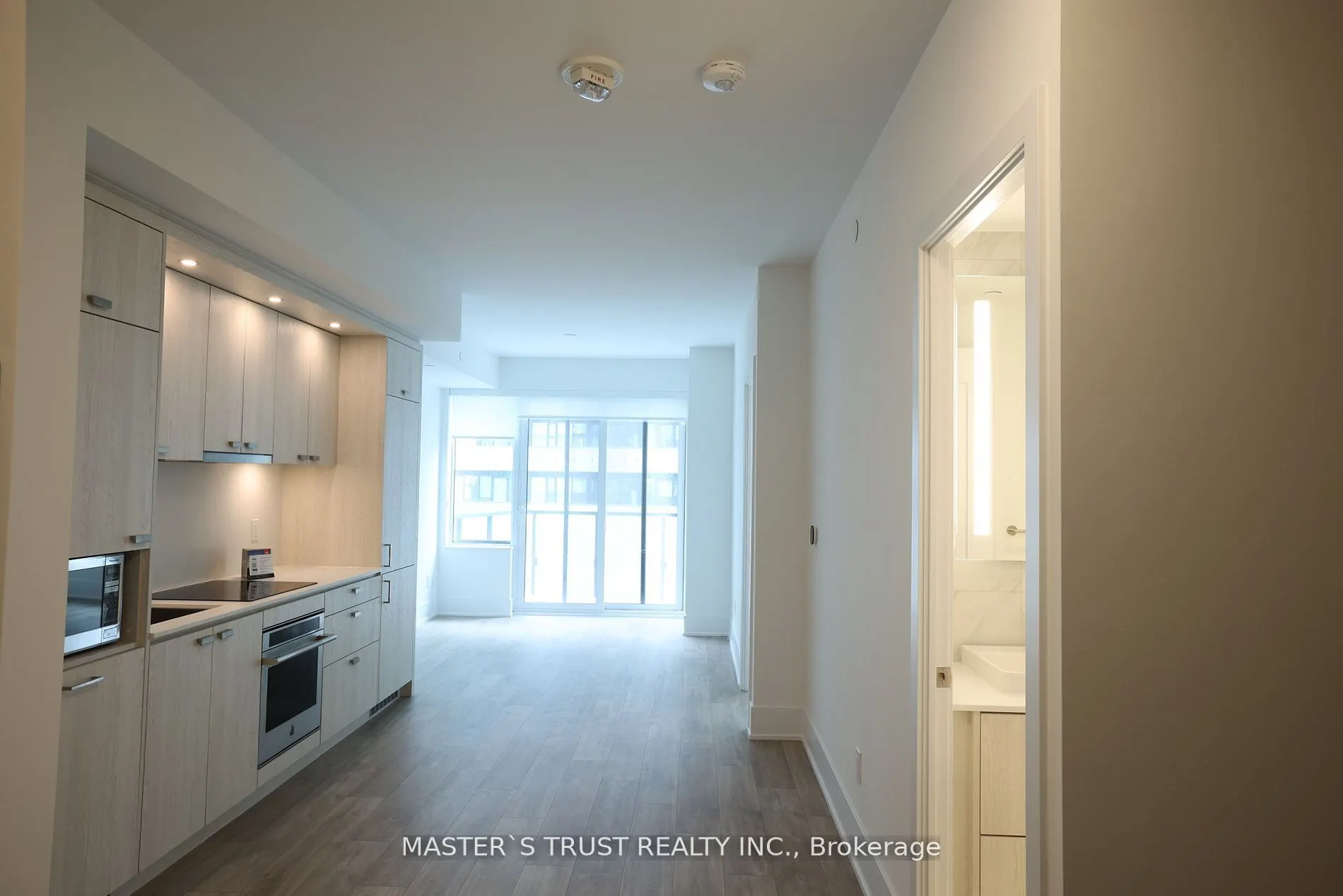 470 Front Street W #803