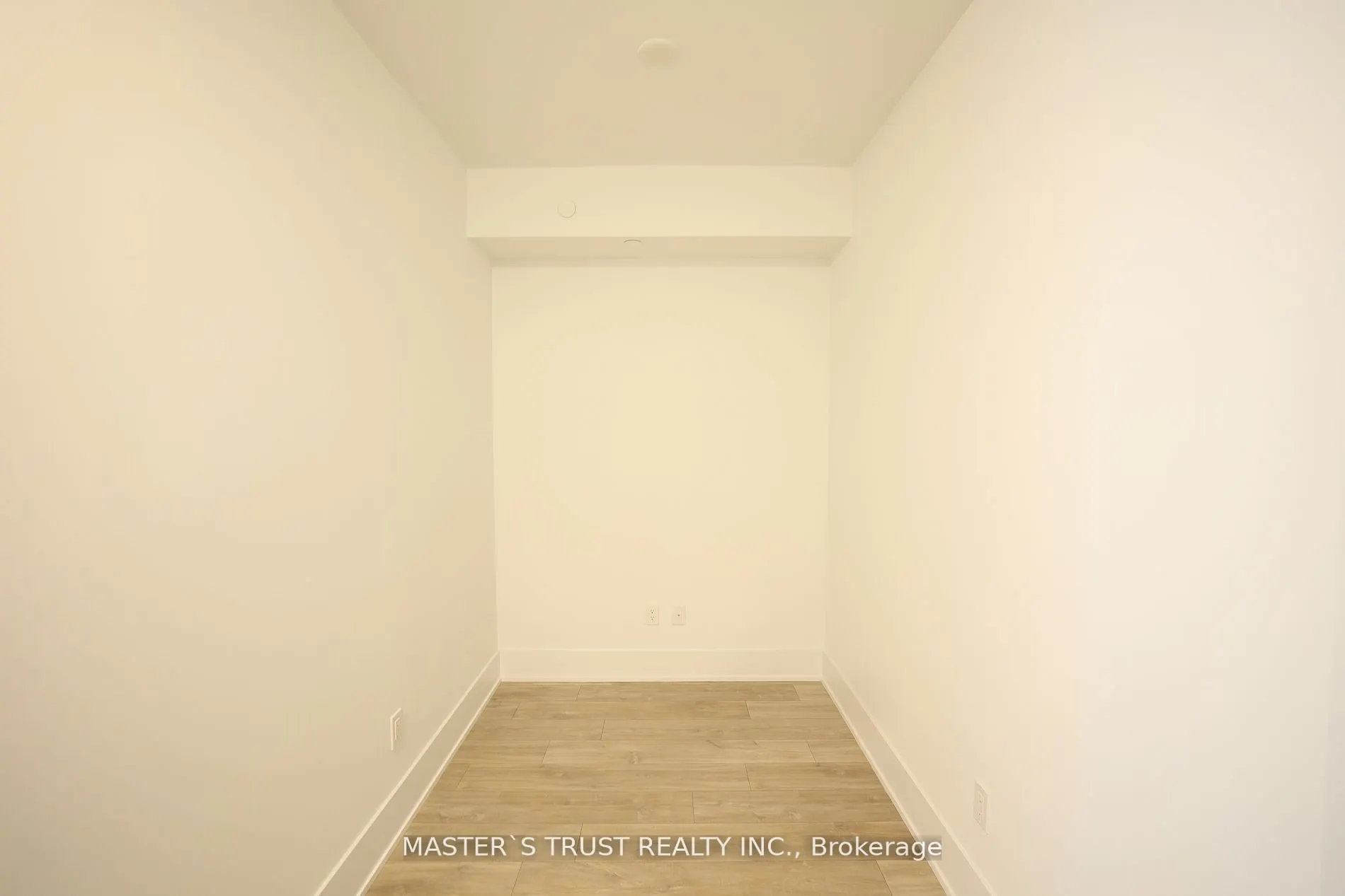 470 Front Street W #803
