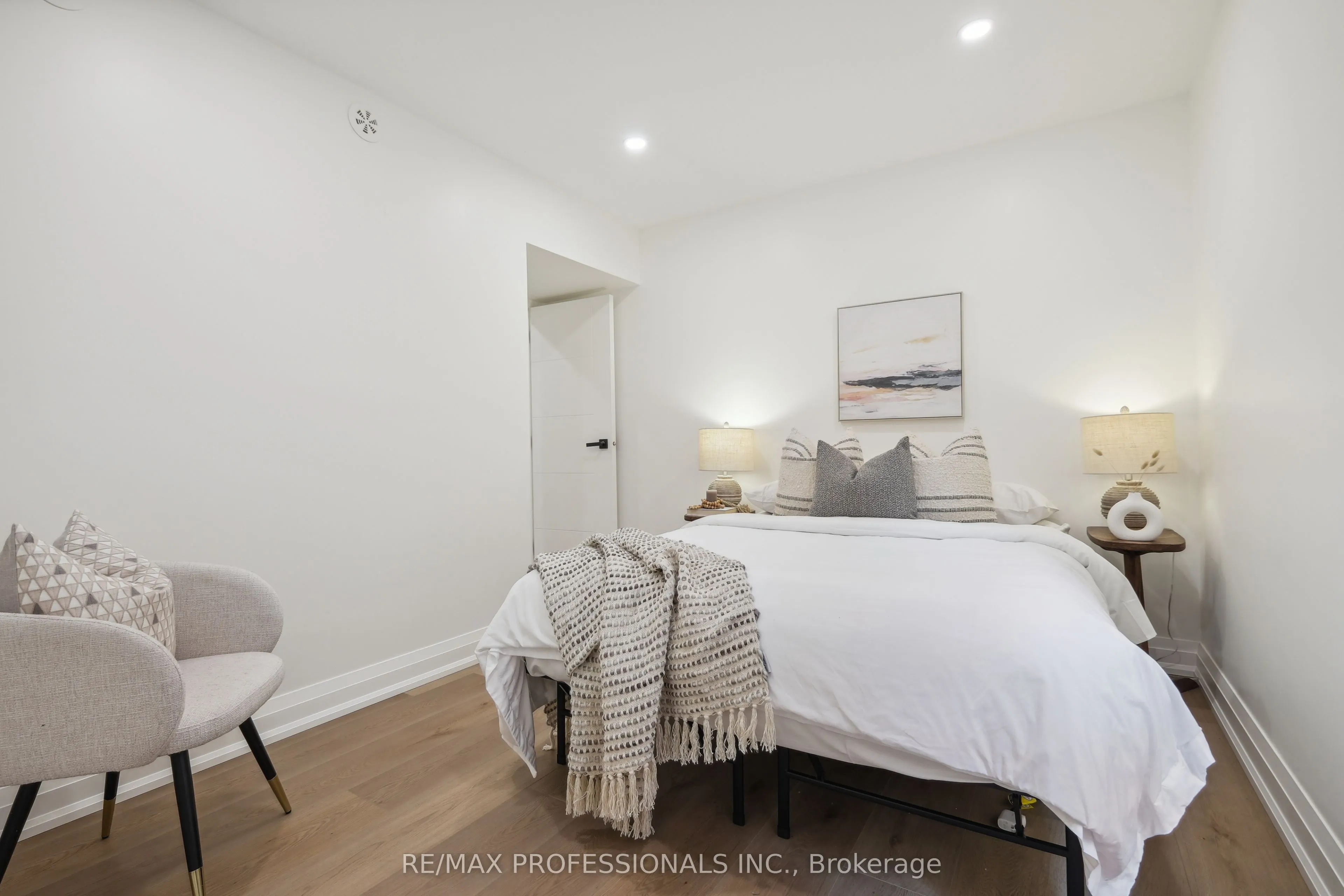 134 Argyle Street #2nd Flr