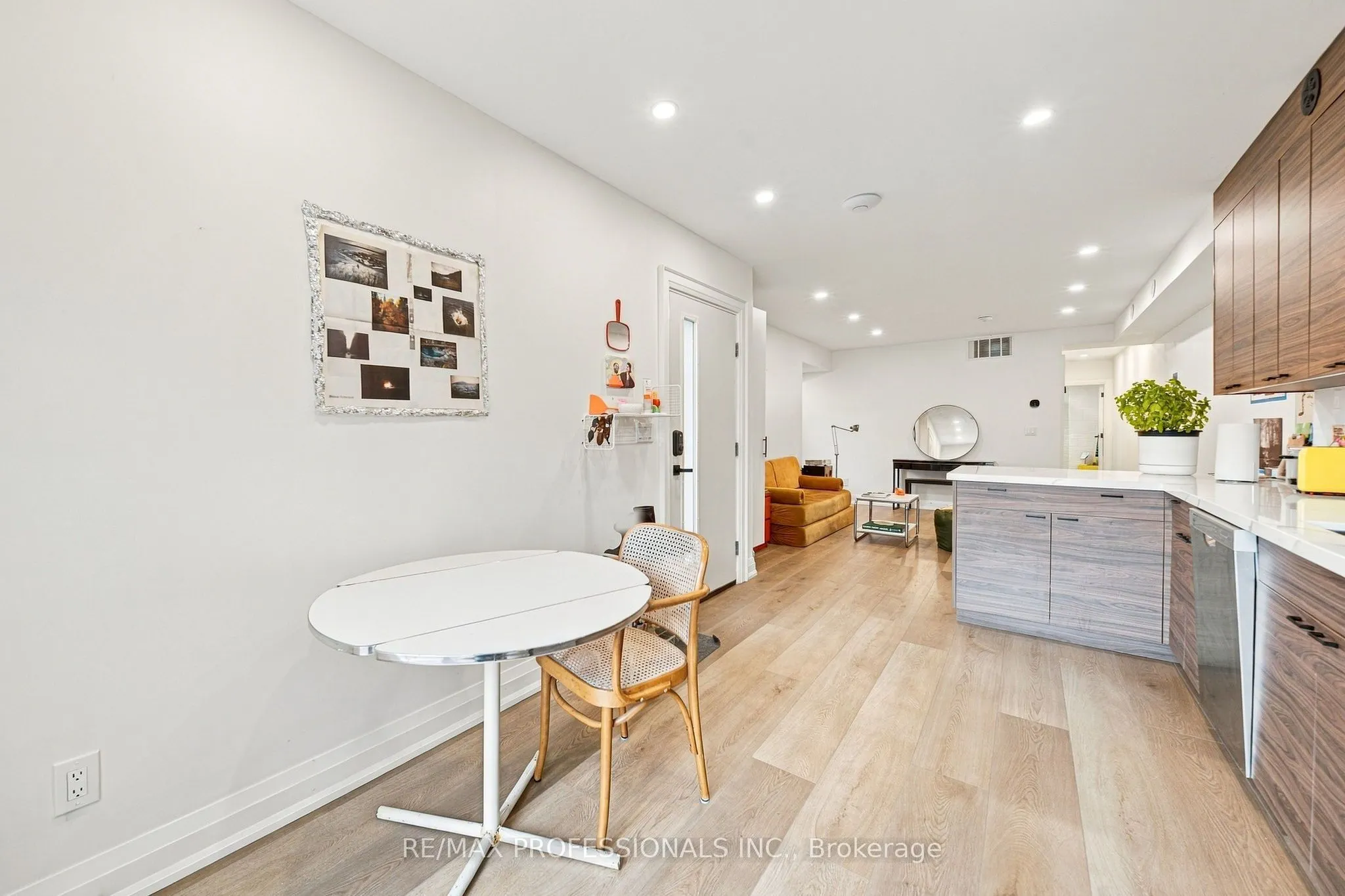 134 Argyle Street #2nd Flr