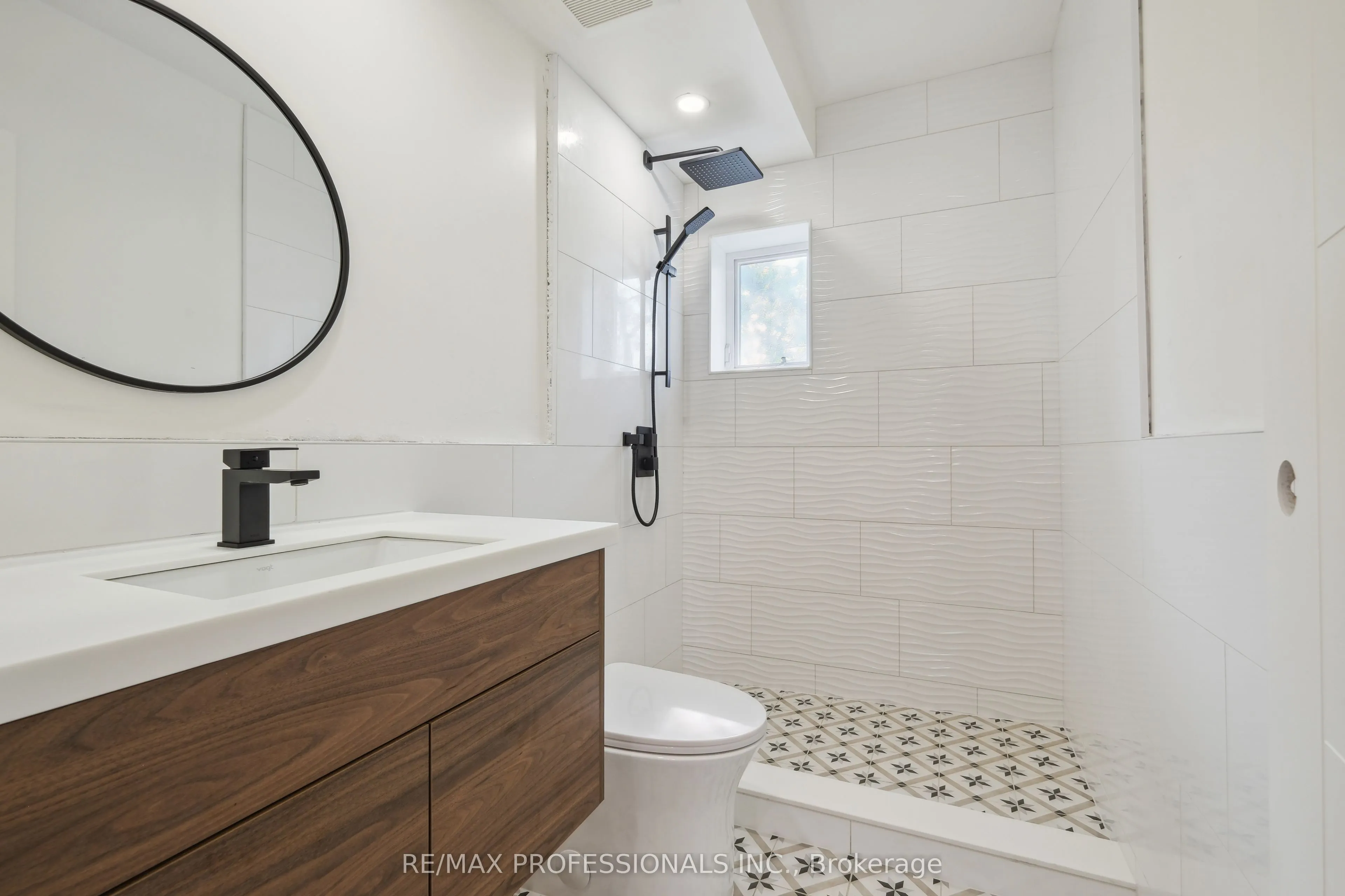 134 Argyle Street #2nd Flr
