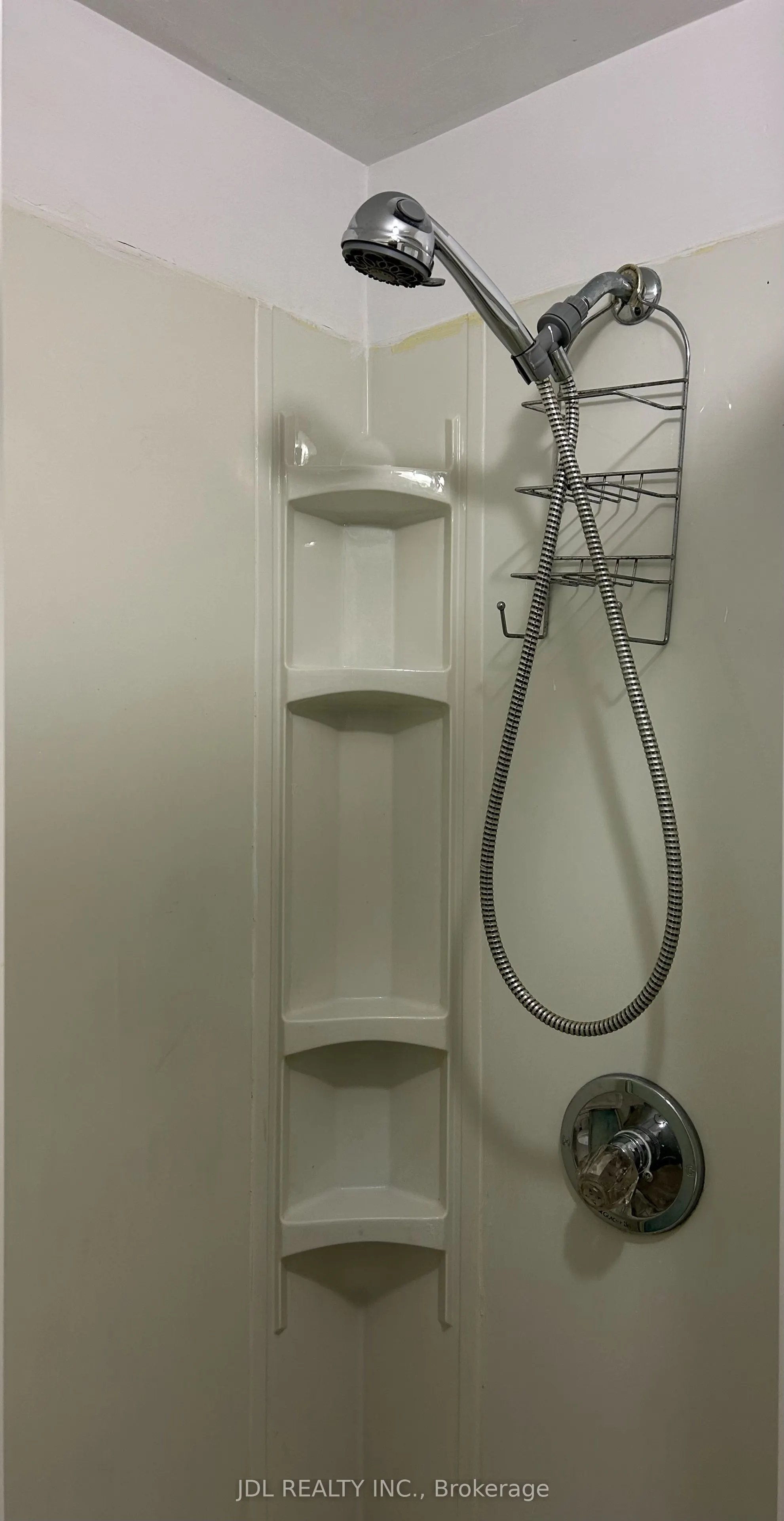 186 Wilfred Ave Avenue #Renovated Bedroom A bsmt