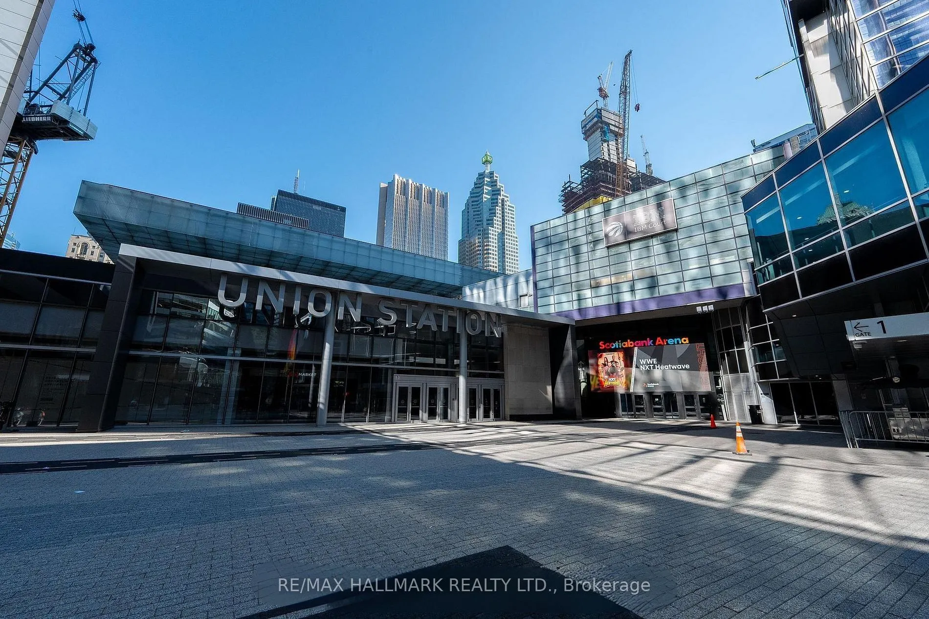 55 Bremner Boulevard #3905
