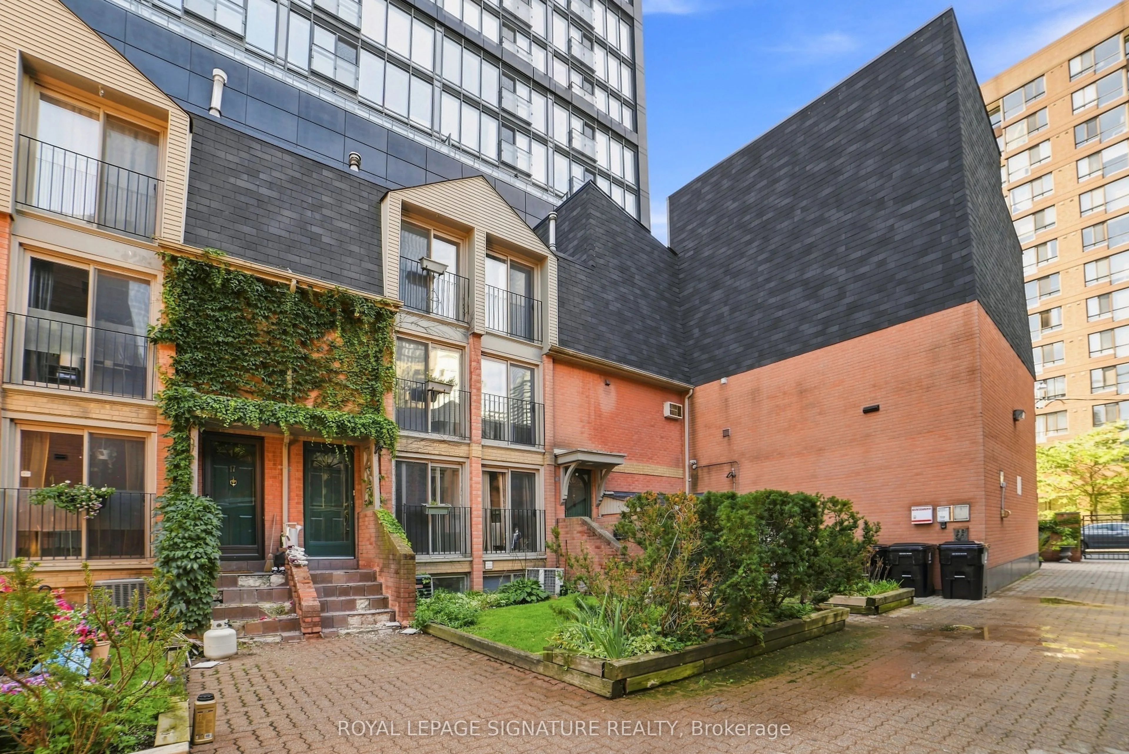 325 Jarvis Street #18