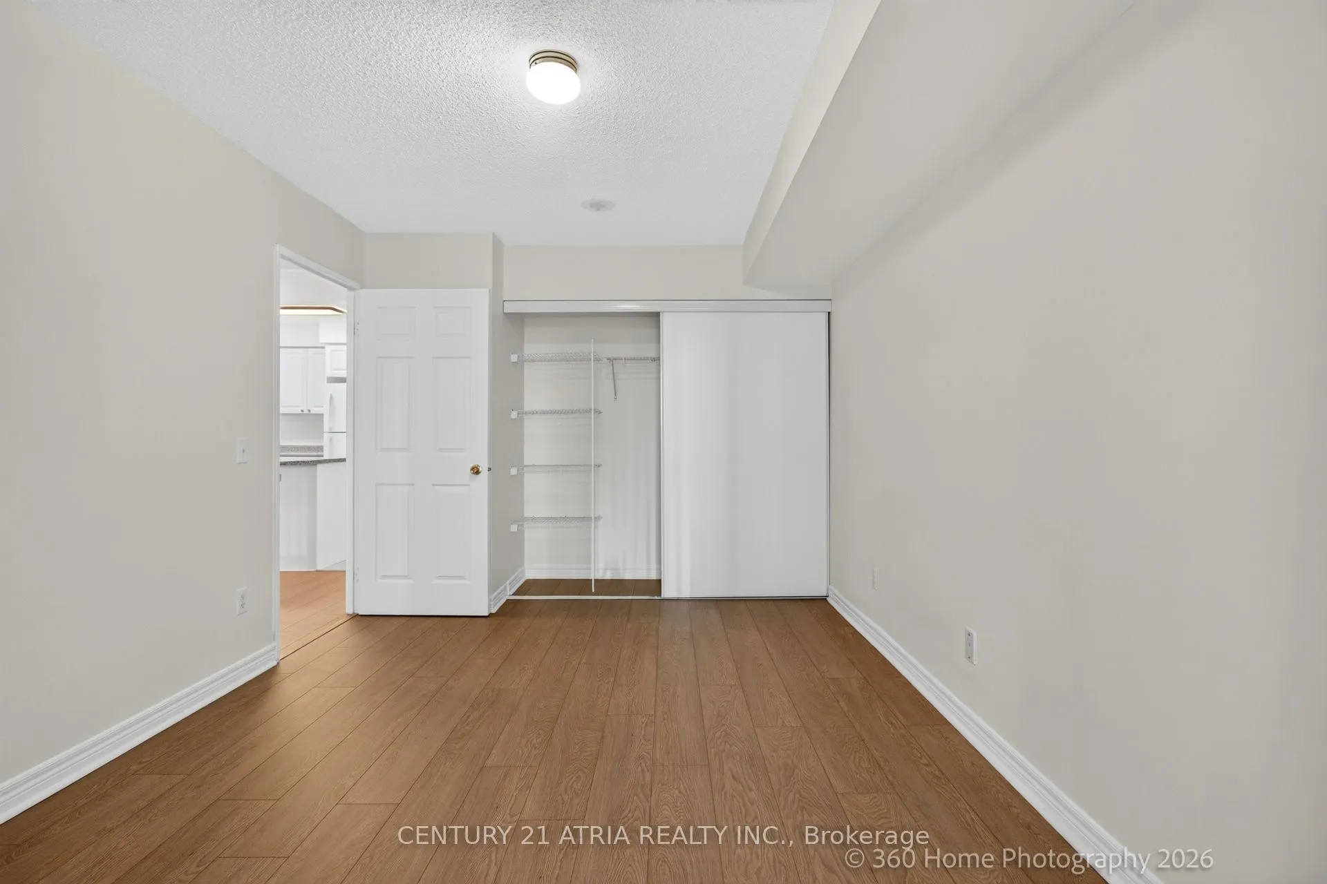 18 parkview Avenue #1115