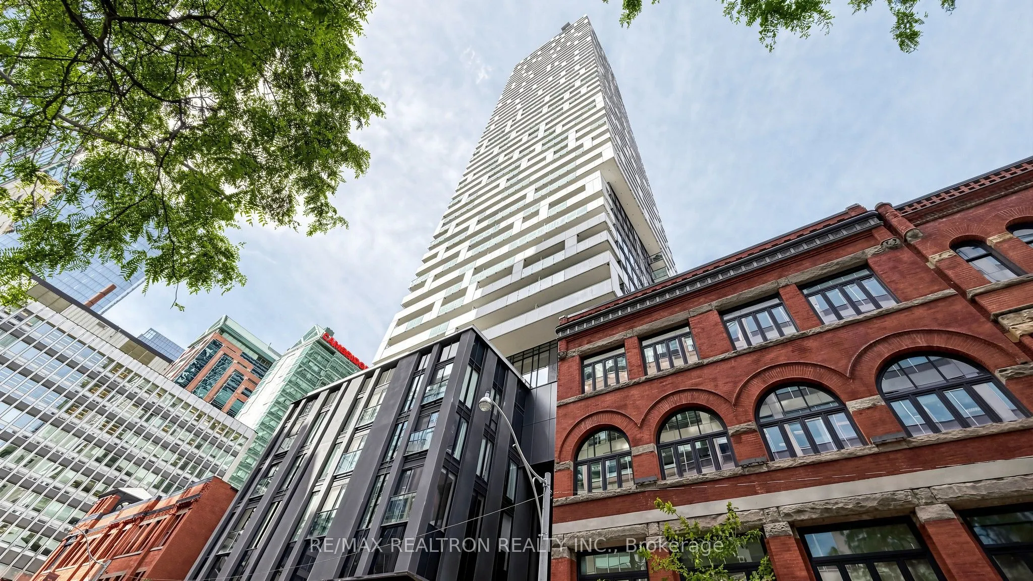 20 Lombard Street #3403