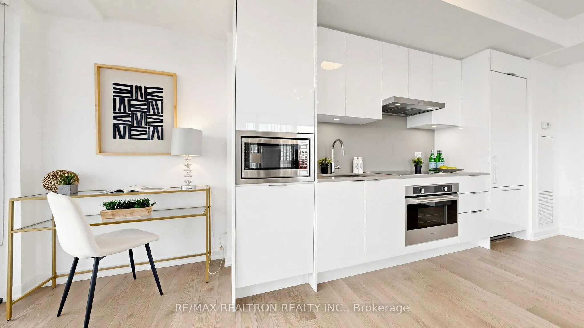 20 Lombard Street #3403