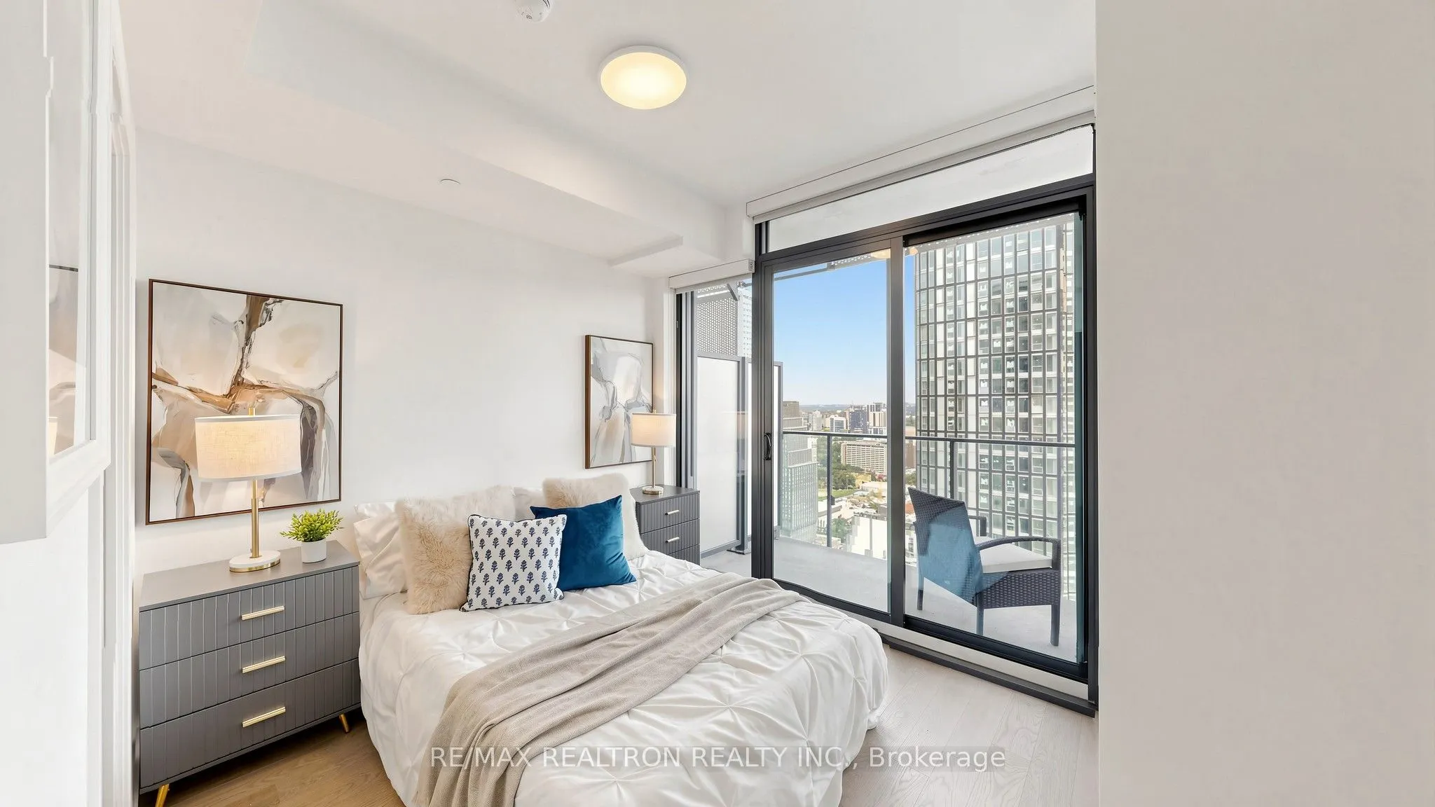 20 Lombard Street #3403