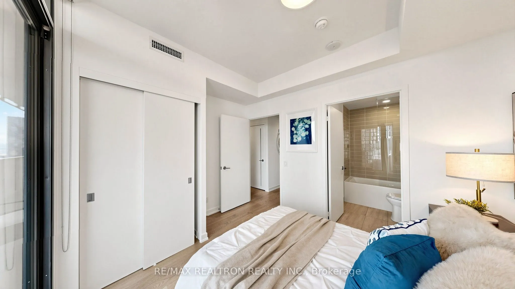 20 Lombard Street #3403