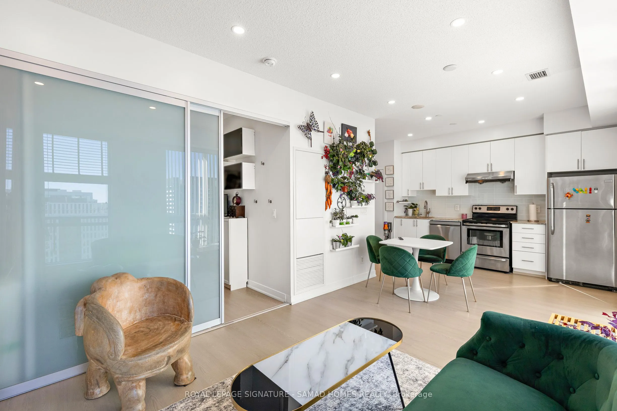 225 Sackville Street #Ph2612