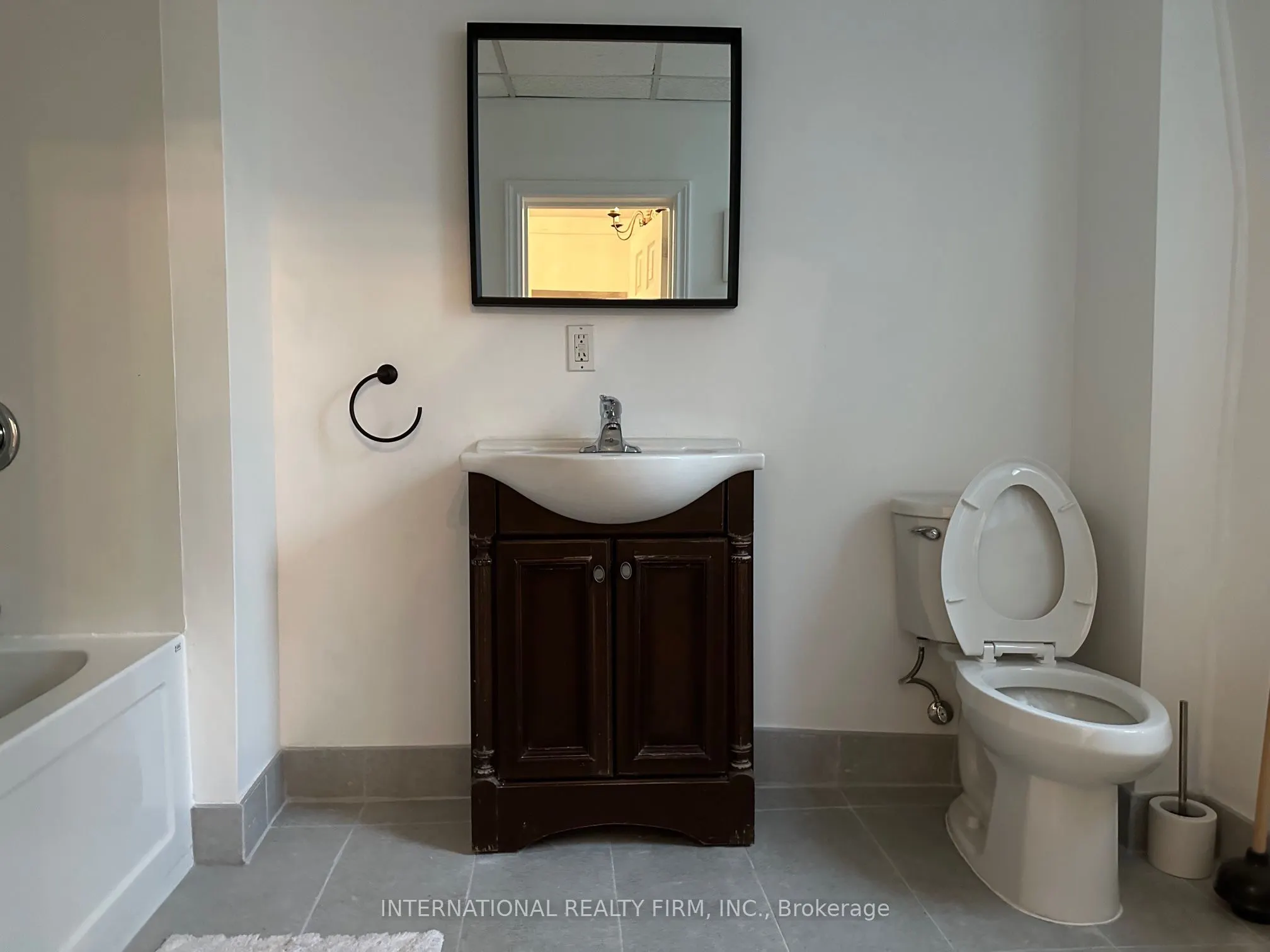 201 Dundas Street E #1