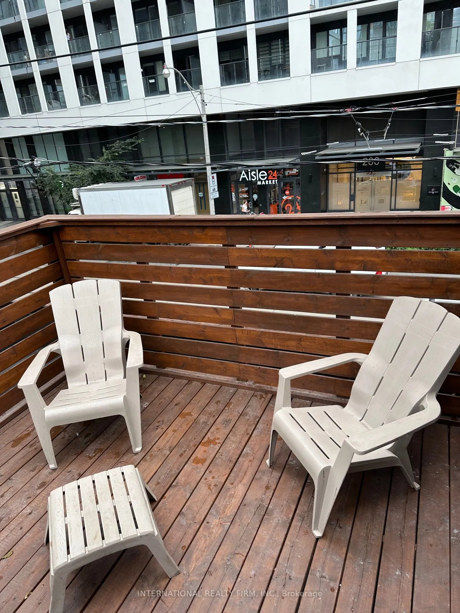201 Dundas Street E #1