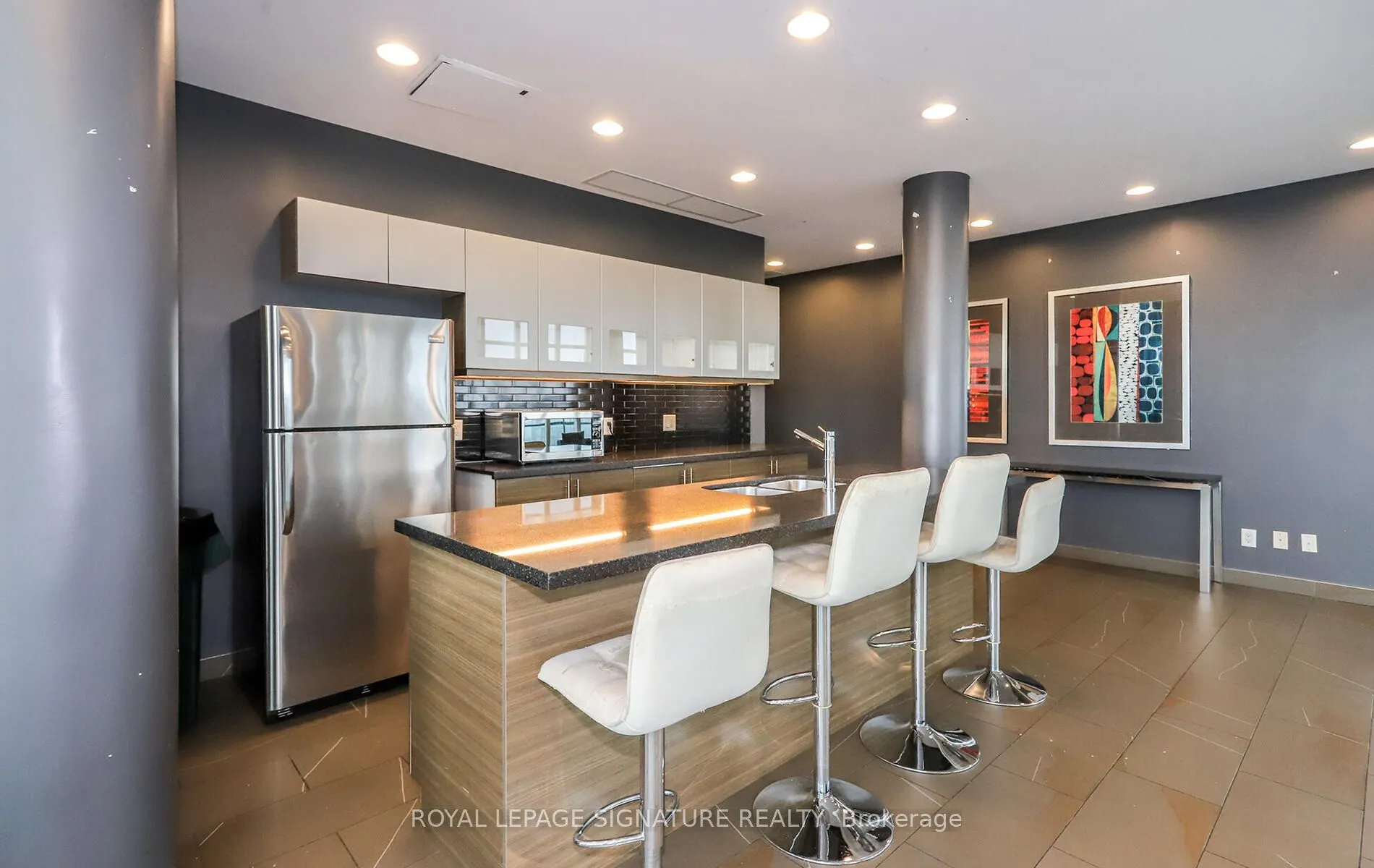1171 Queen Street W #612