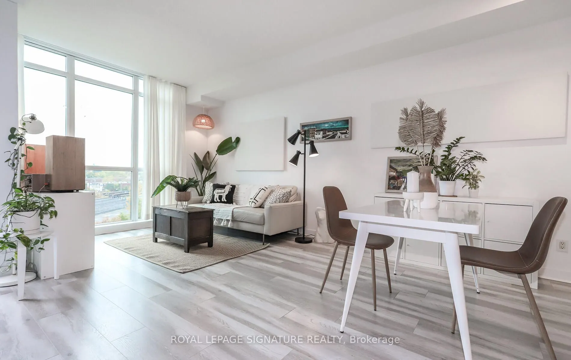 1171 Queen Street W #612