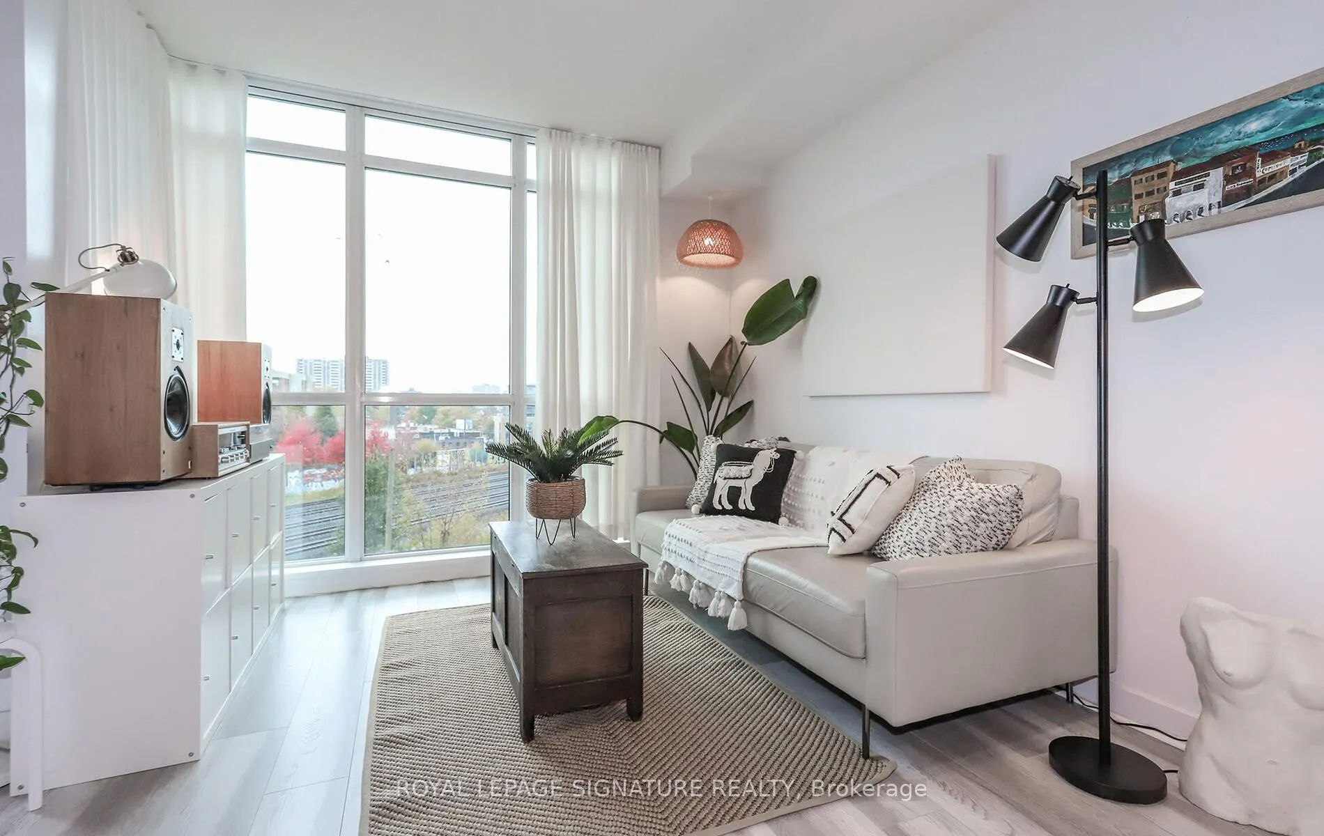 1171 Queen Street W #612