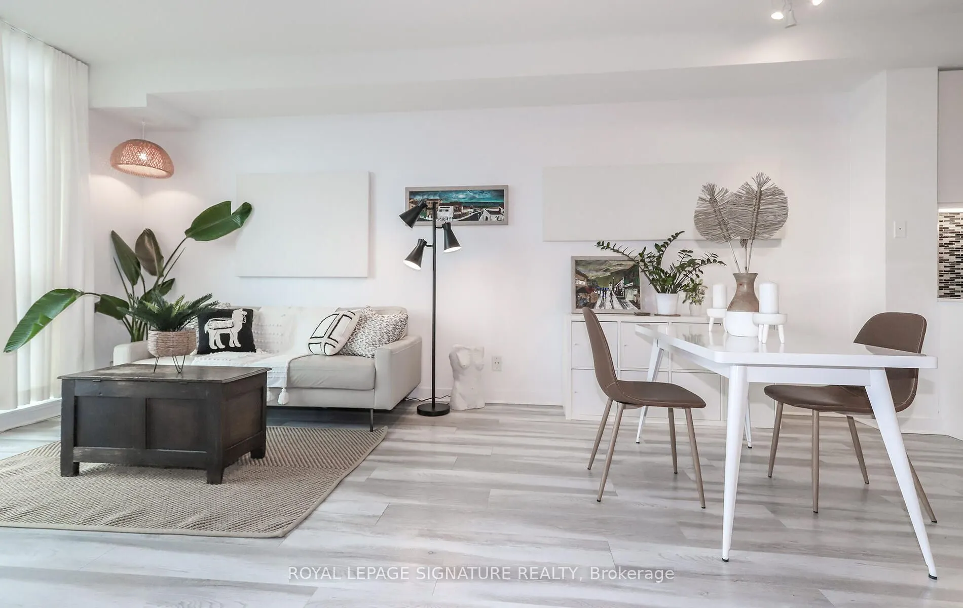 1171 Queen Street W #612