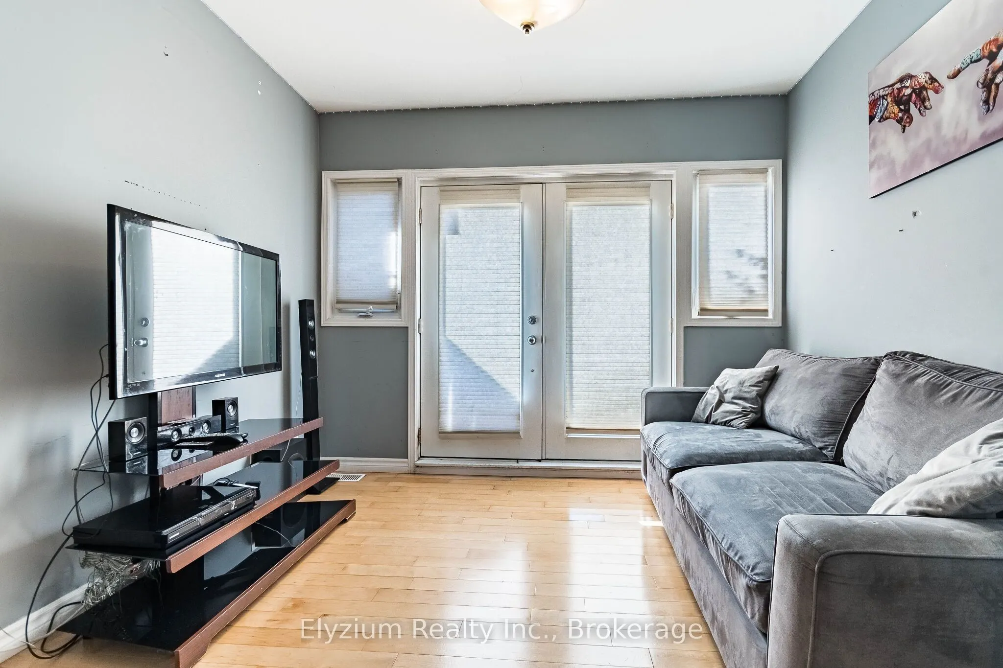 785 Adelaide Street W