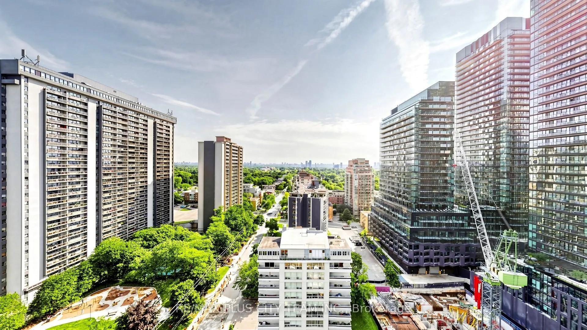 109 Erskine Avenue #1703