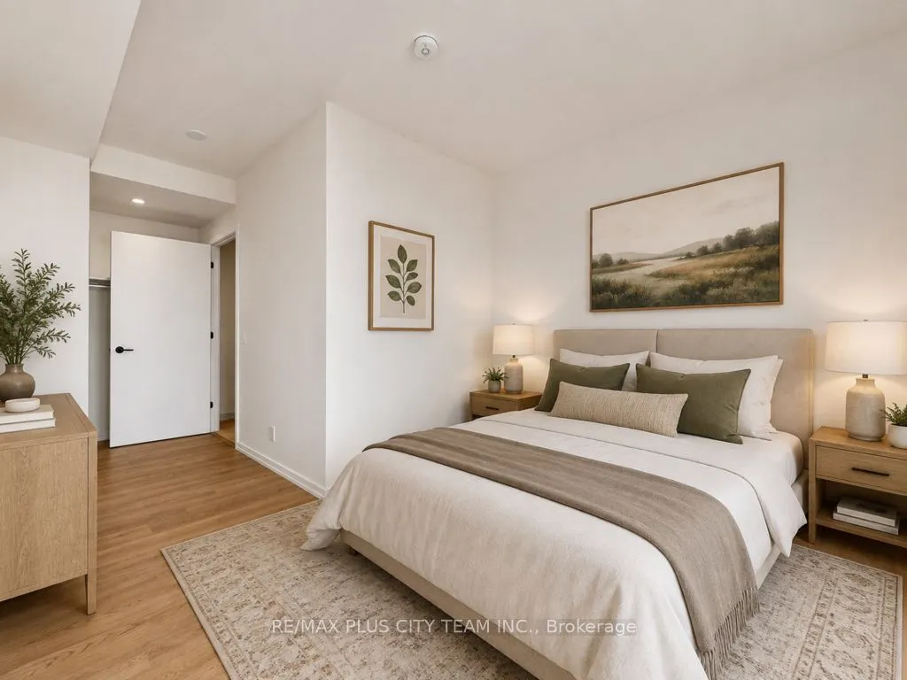 109 Erskine Avenue #1703
