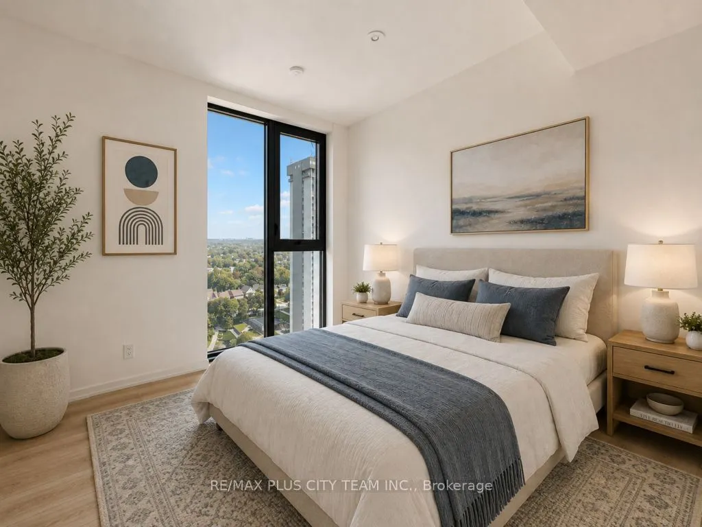 109 Erskine Avenue #1703