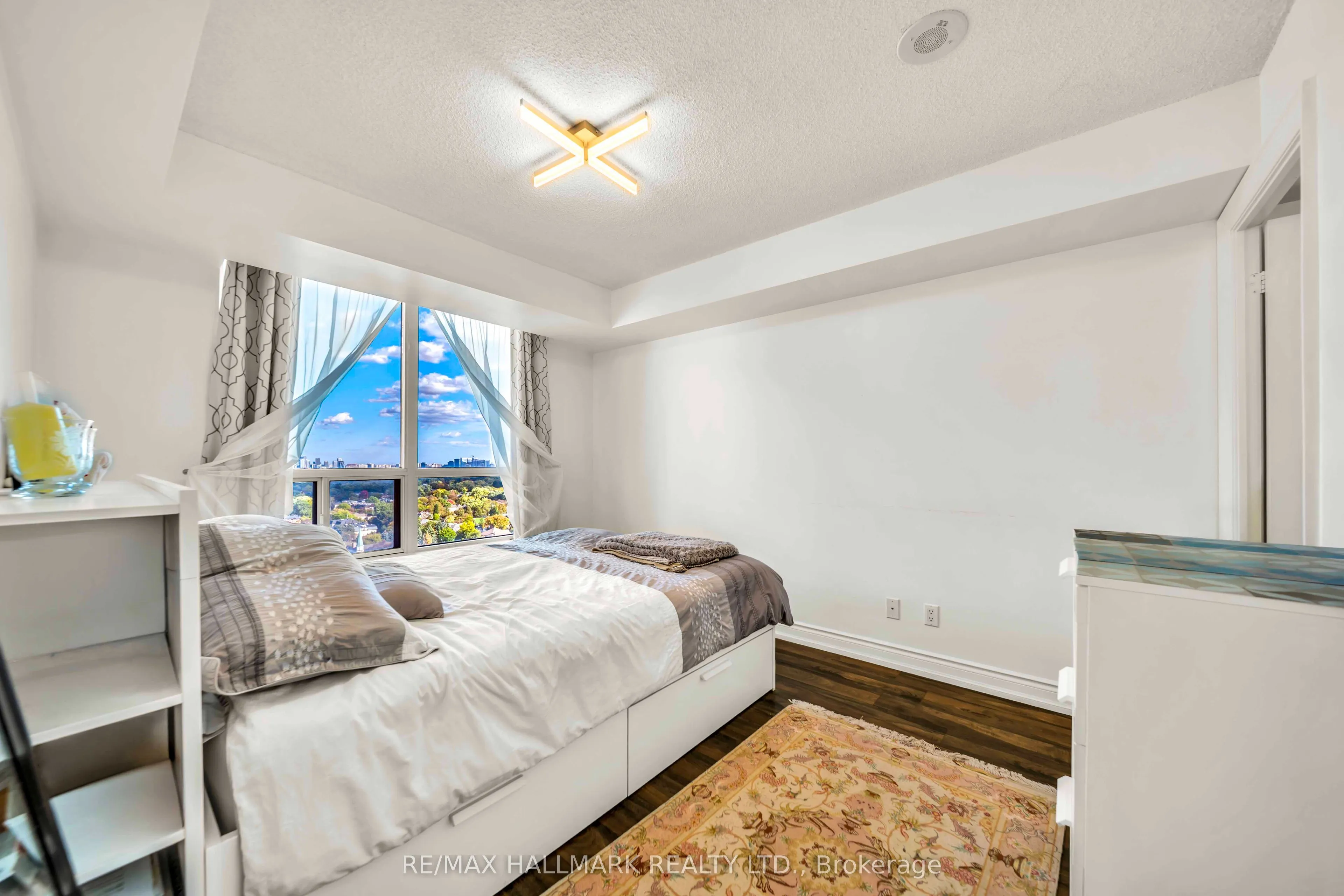 10 Northtown Way #1812